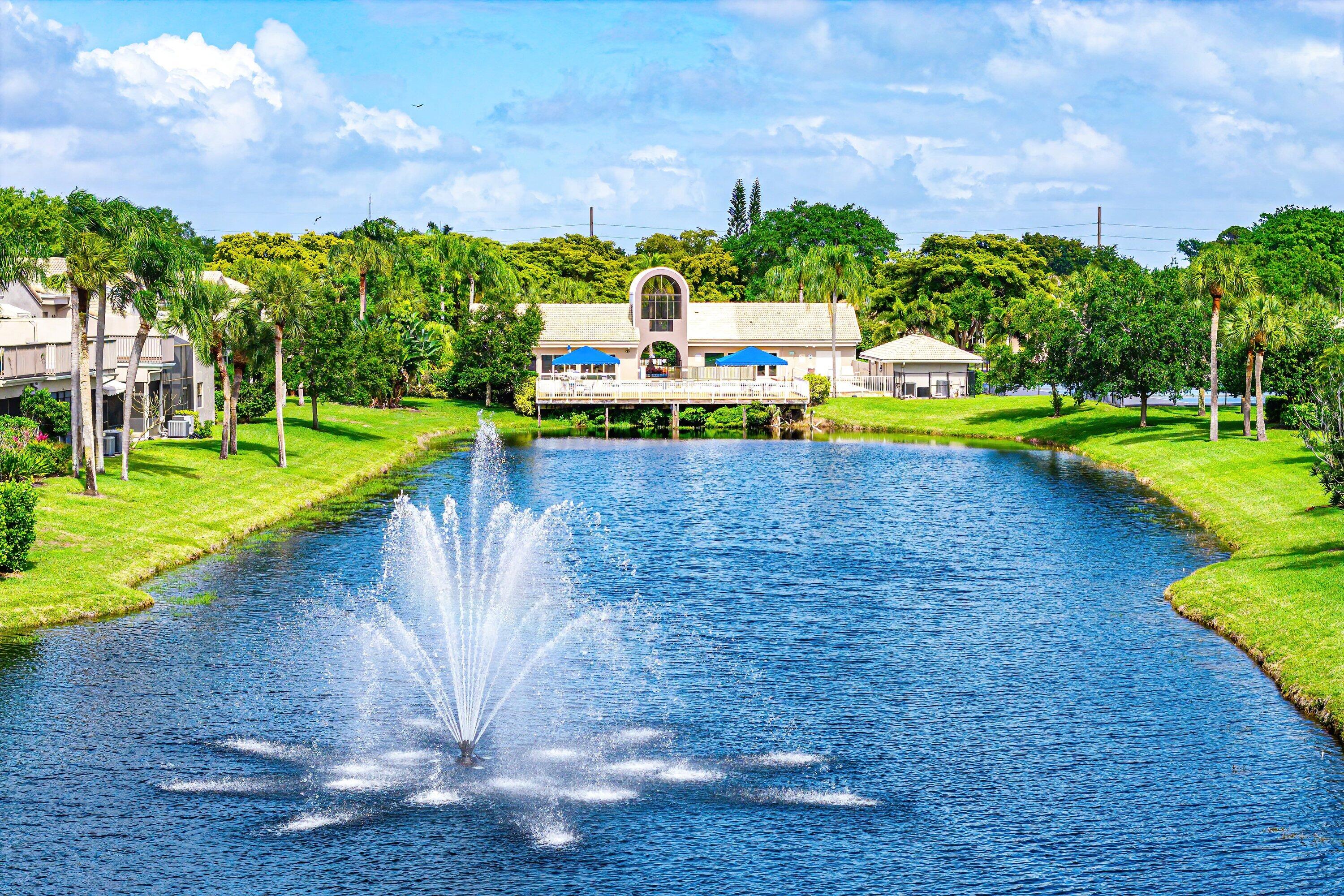 MONTEREY LAKE - Residential