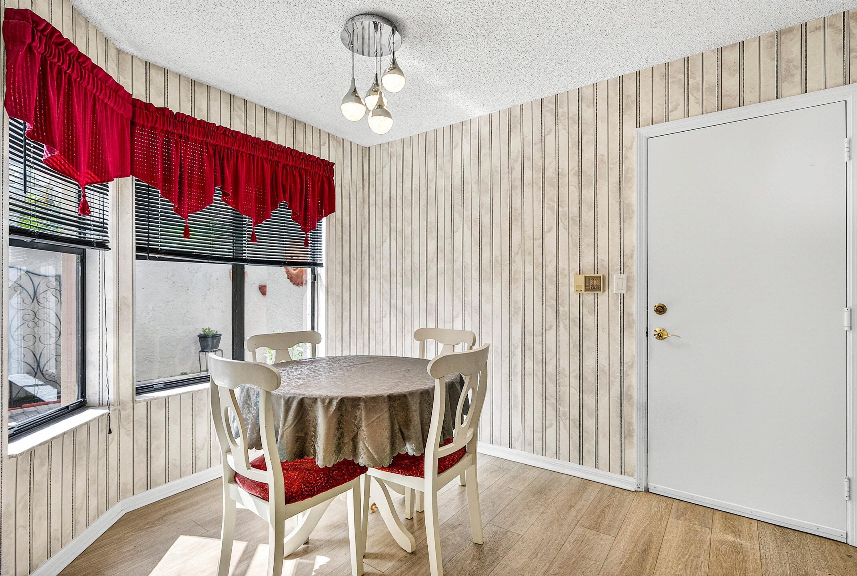 MONTEREY LAKE - Residential