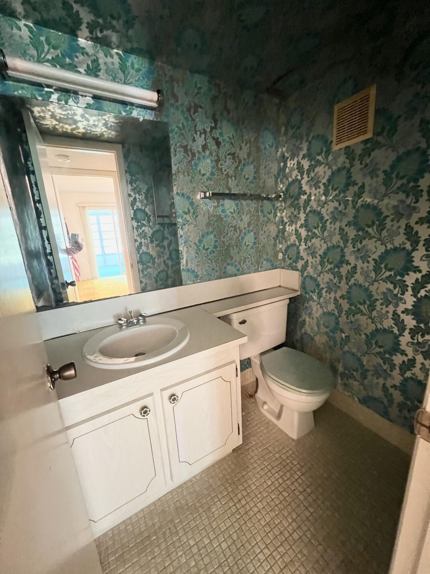 GRANTHAM F CONDO - Residential
