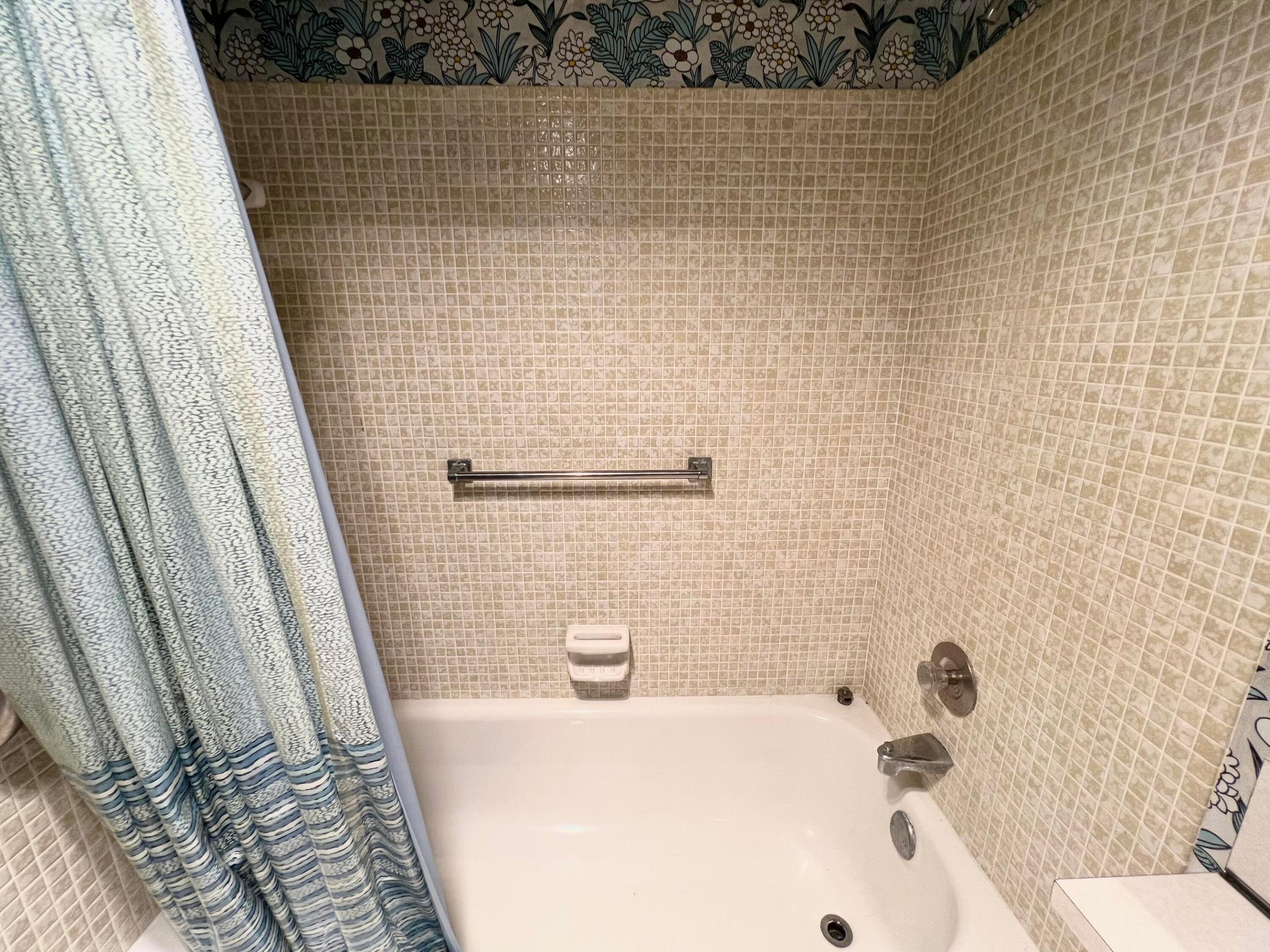 GRANTHAM F CONDO - Residential