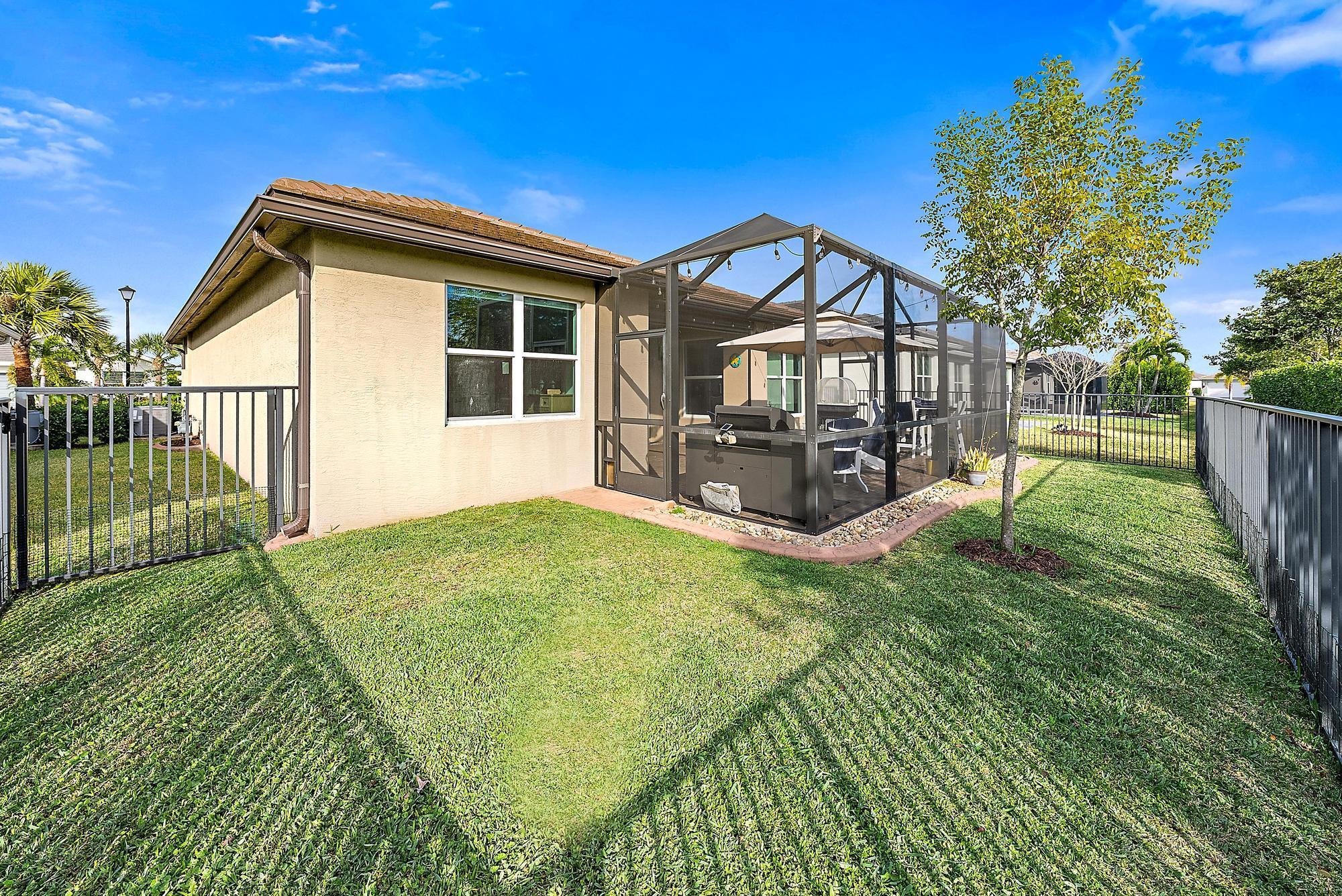 Valencia Cay - Residential