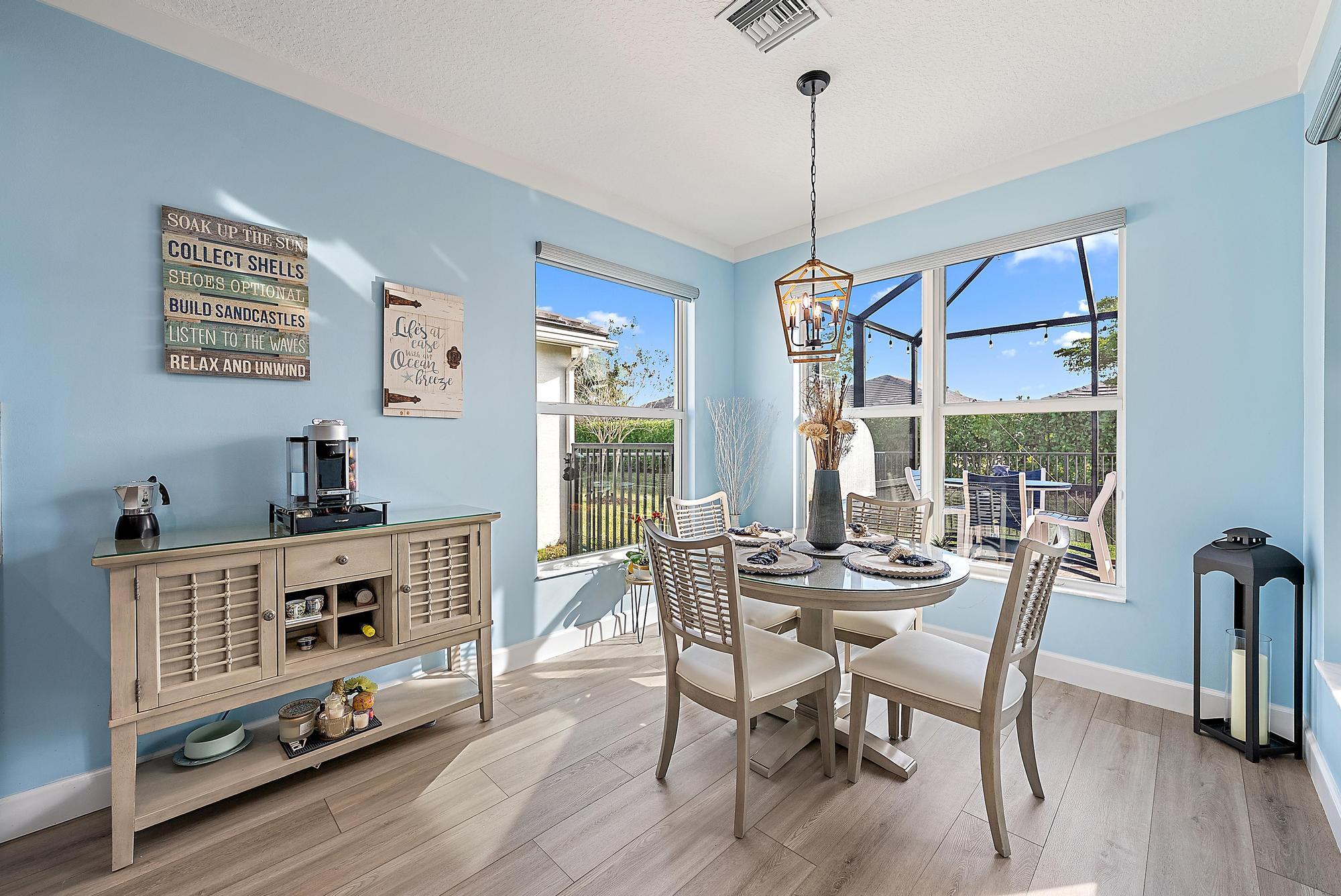 Valencia Cay - Residential