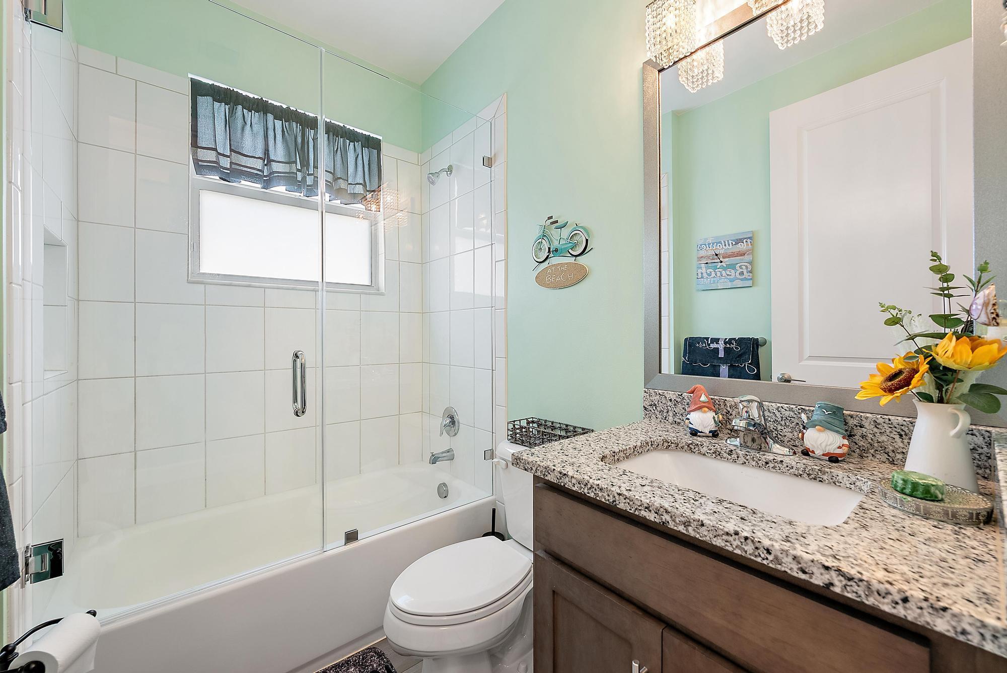 Valencia Cay - Residential