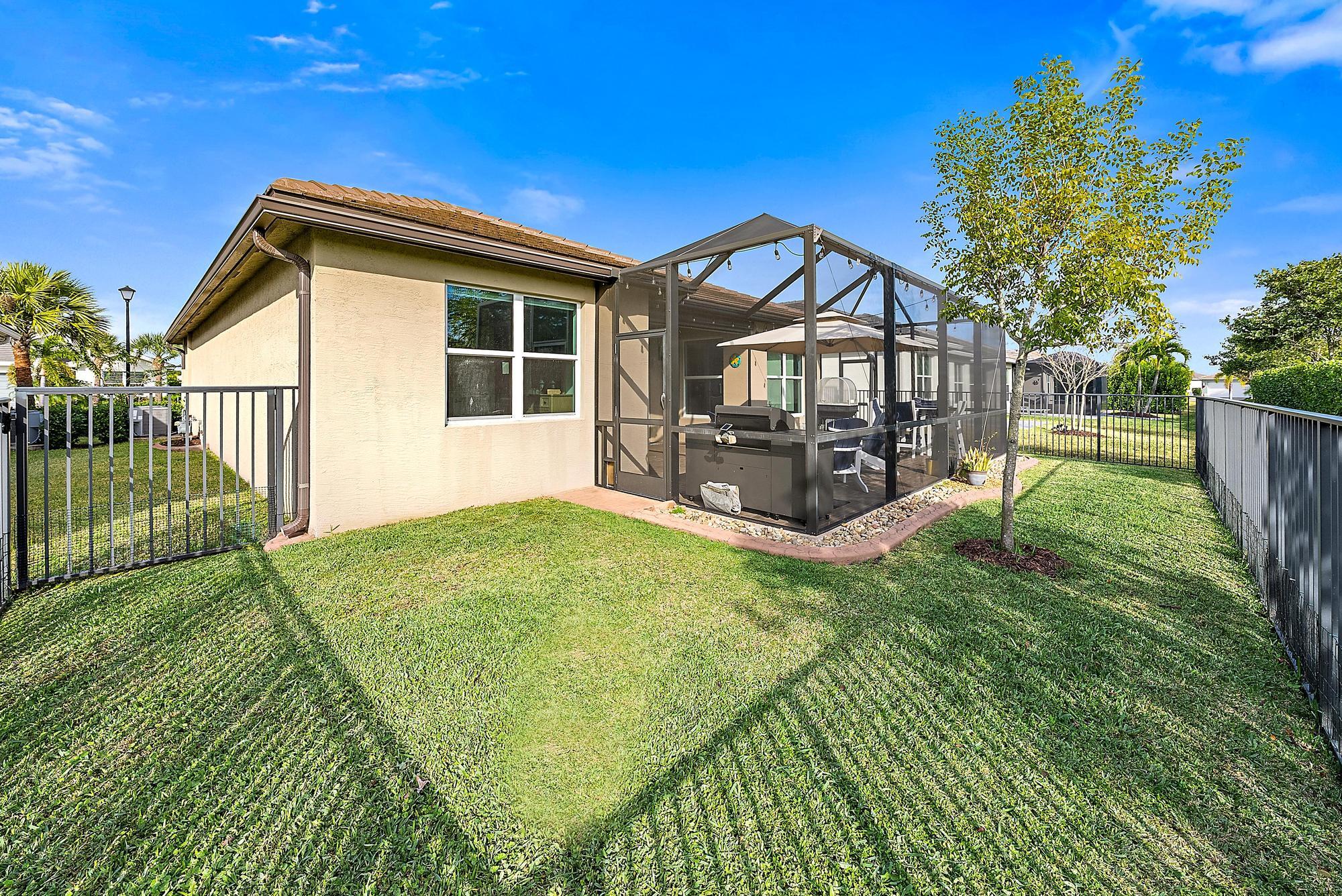 Valencia Cay - Residential