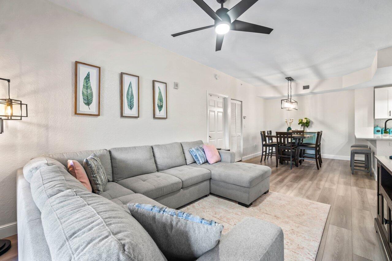 2812 Grande Parkway 201