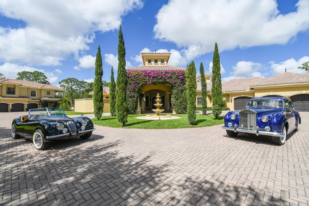 Photo of 13435 Choctaw Trace, Palm Beach Gardens, FL 33418 (MLS # R10779947)