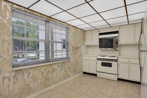 Tiny photo for 806 Cypress Boulevard #209, Pompano Beach, FL 33069 (MLS # B26049688)