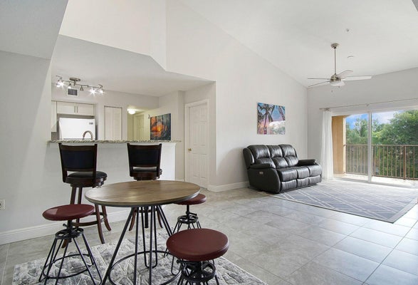 4041 SAN MARINO BLVD APT 307, WEST PALM BEACH, FL 33409 - Image 251b98f9b2c8c3373d67f8af35d981eb/3554485340