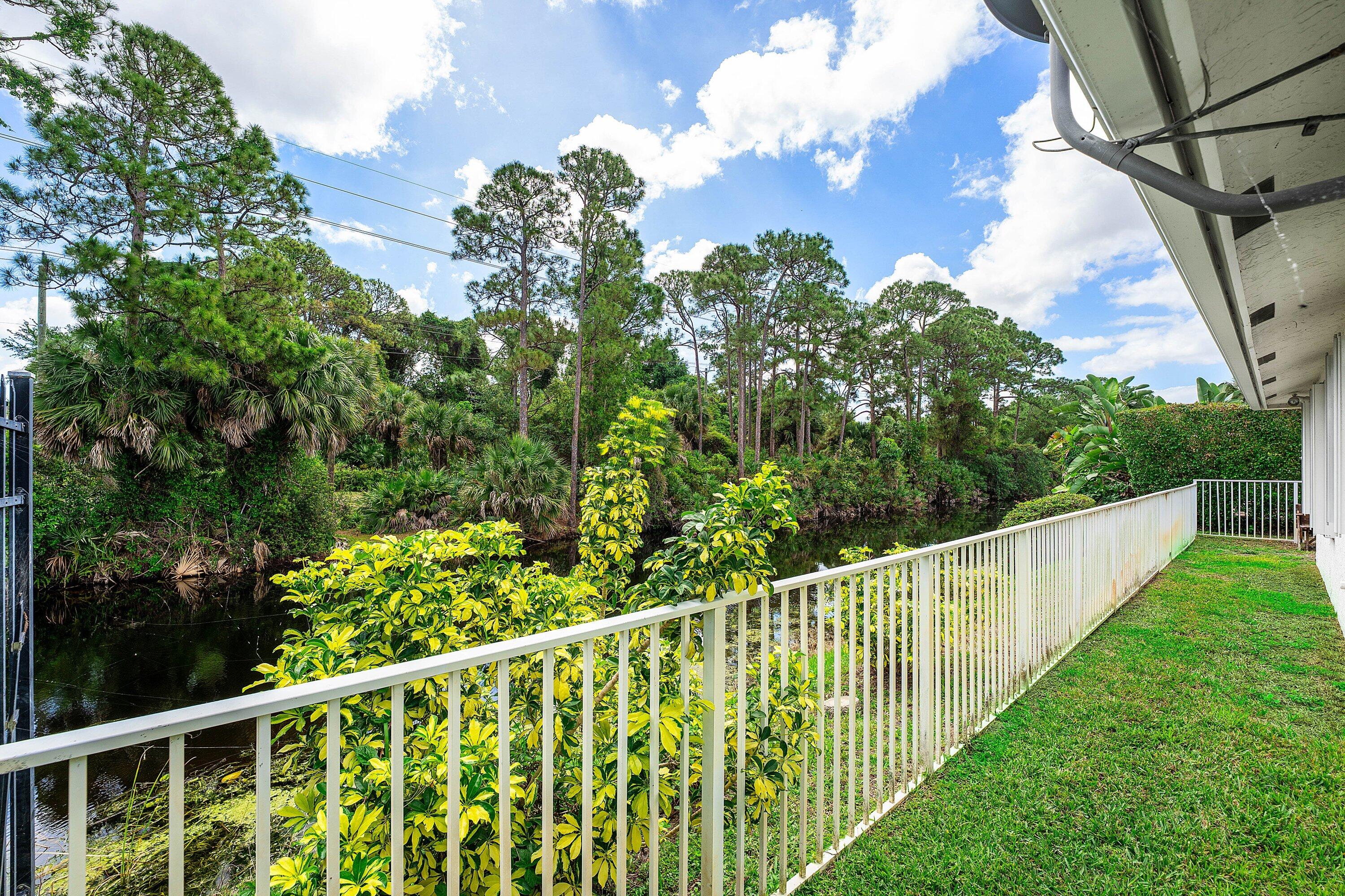 HIDDEN HOLLOW - Residential