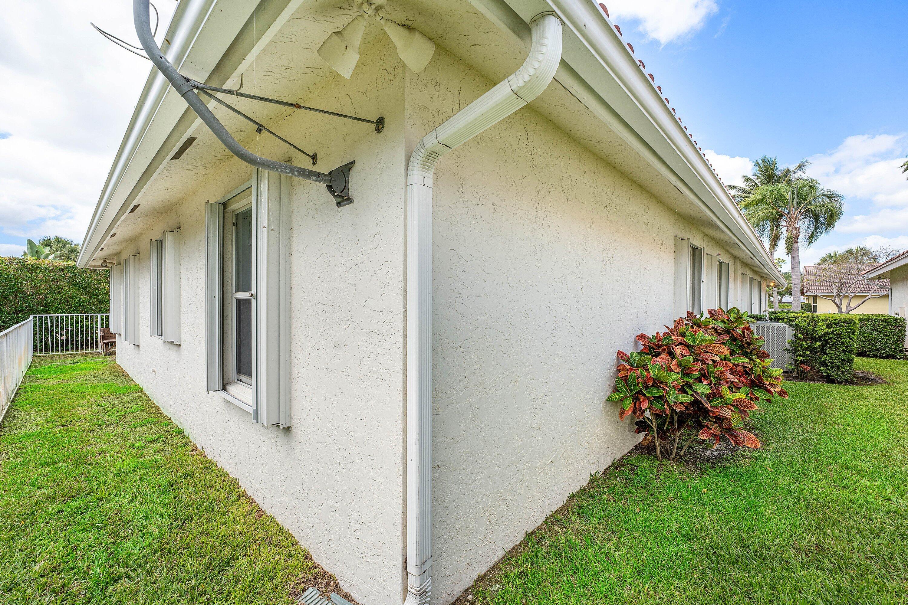 HIDDEN HOLLOW - Residential