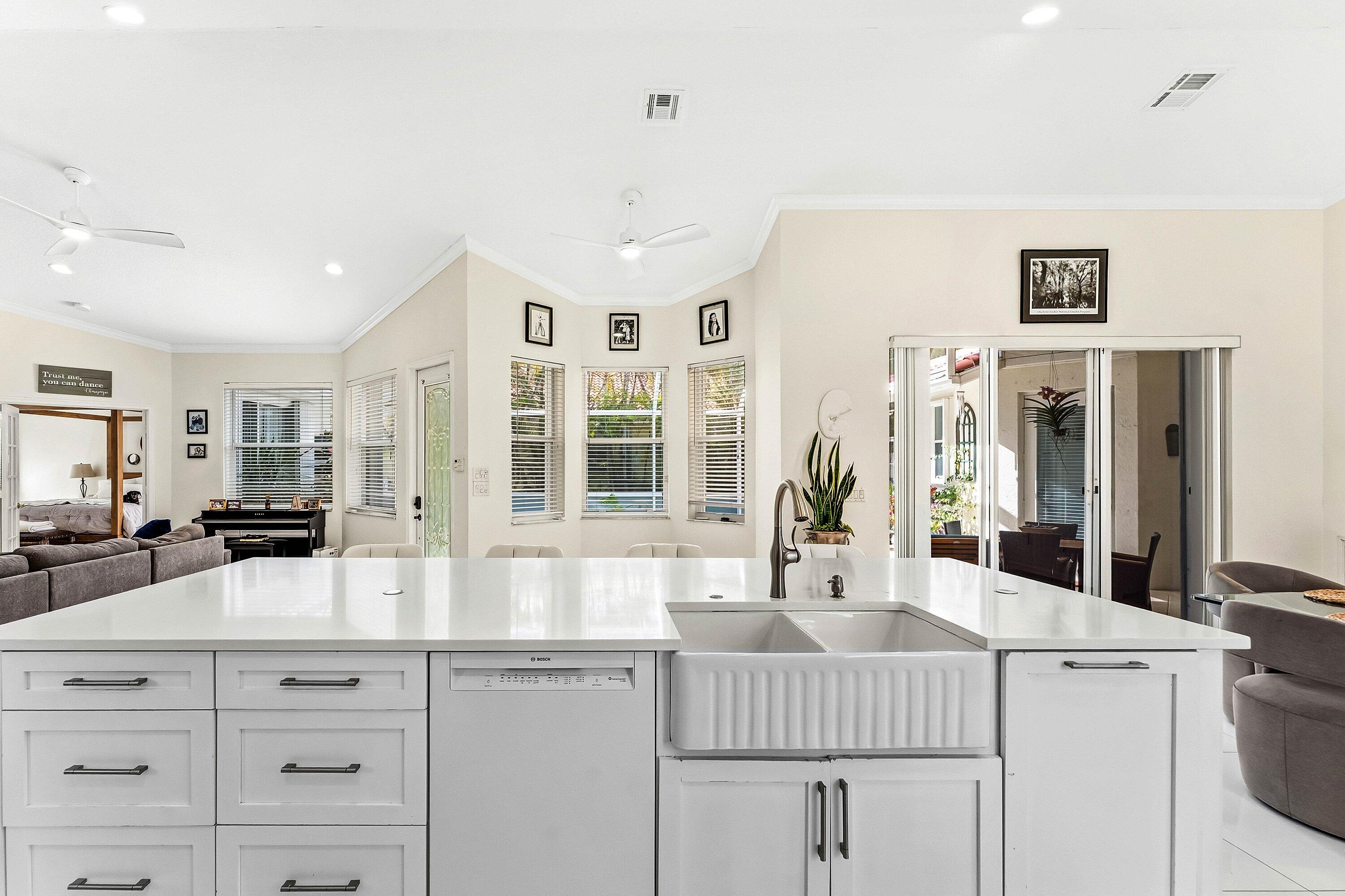 HIDDEN HOLLOW - Residential