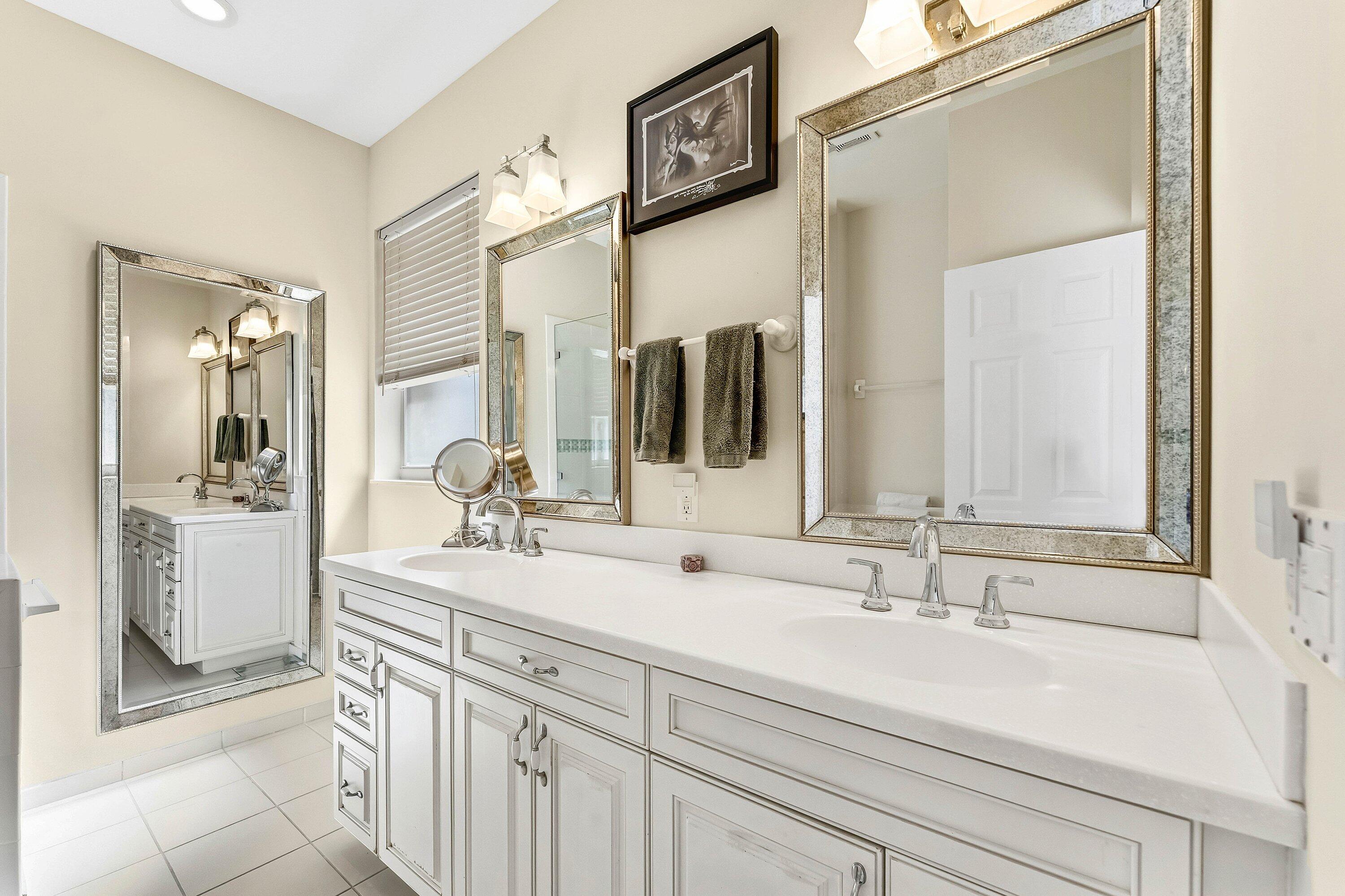 HIDDEN HOLLOW - Residential