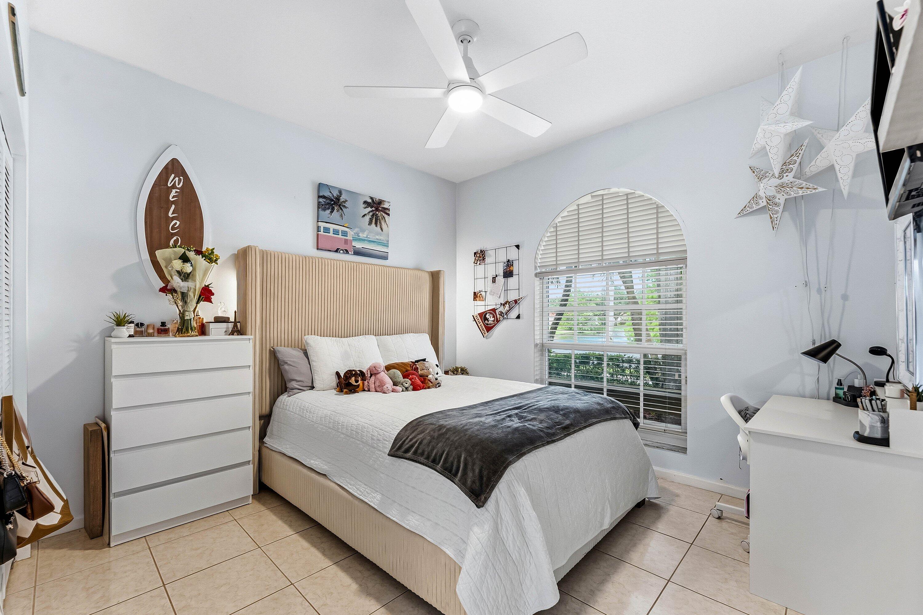 HIDDEN HOLLOW - Residential