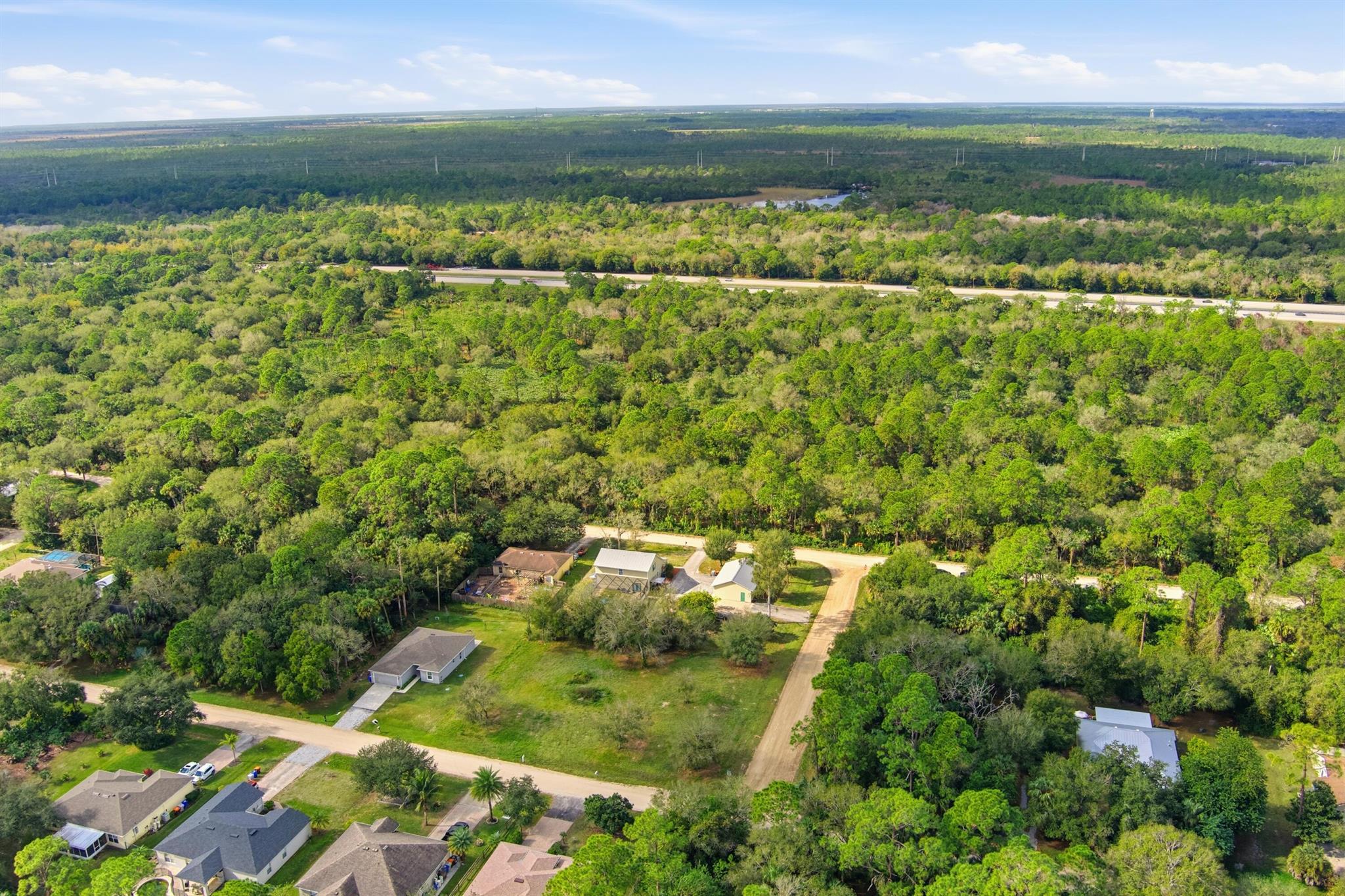 VERO LAKE ESTATES UNIT H- - Residential