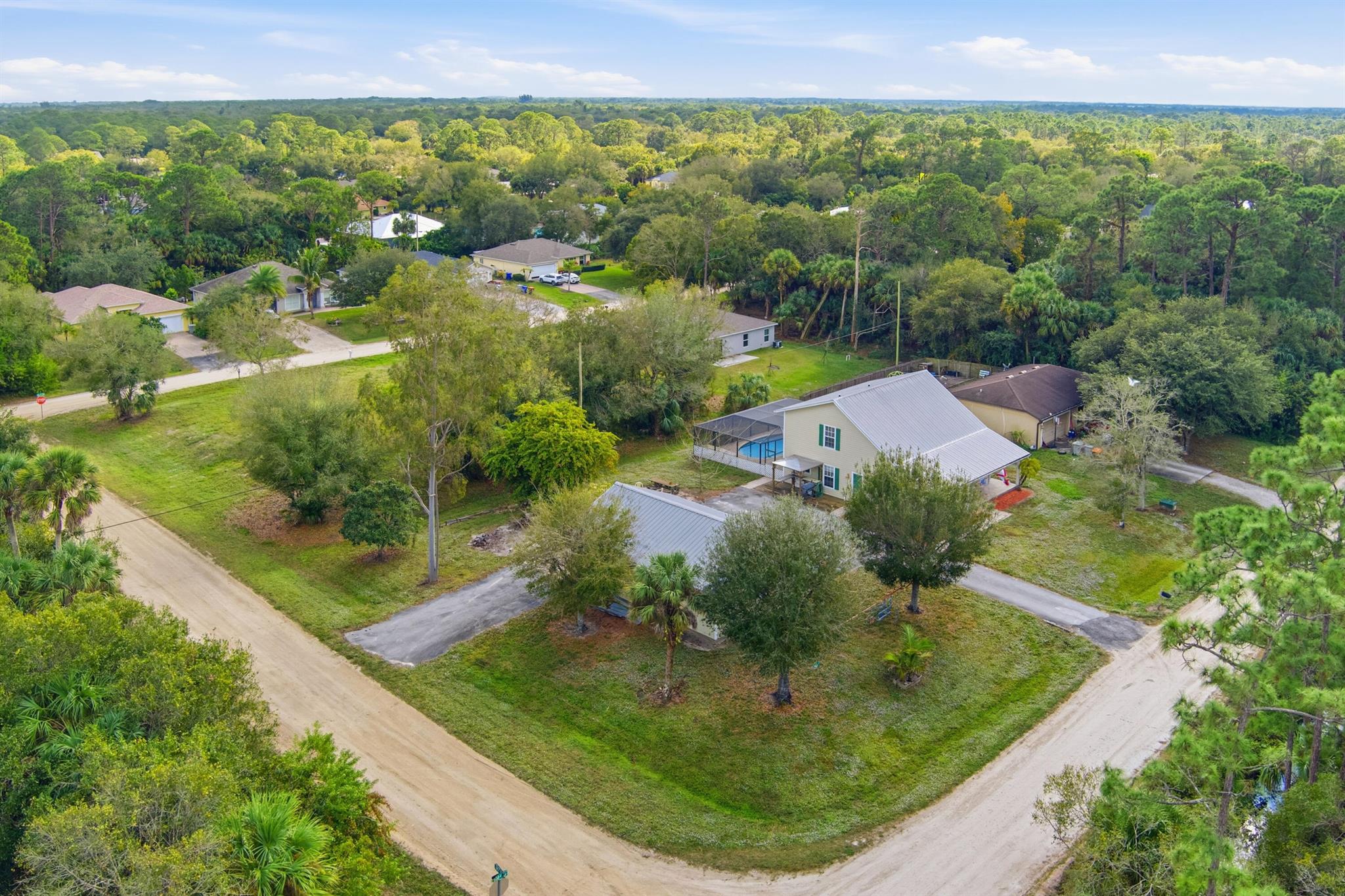VERO LAKE ESTATES UNIT H- - Residential