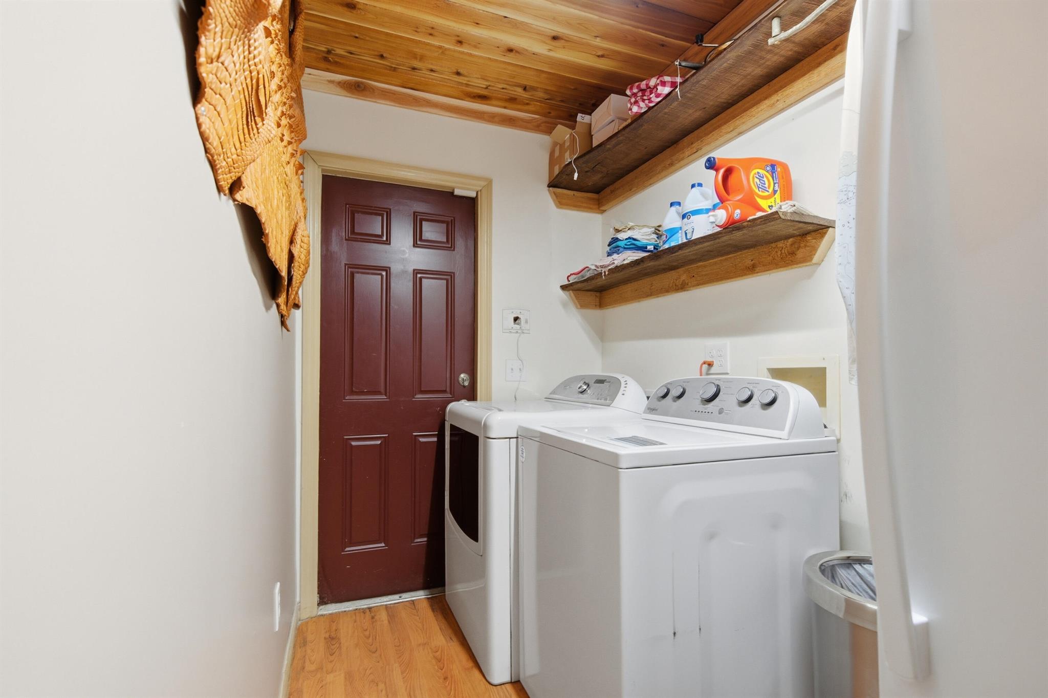 VERO LAKE ESTATES UNIT H- - Residential