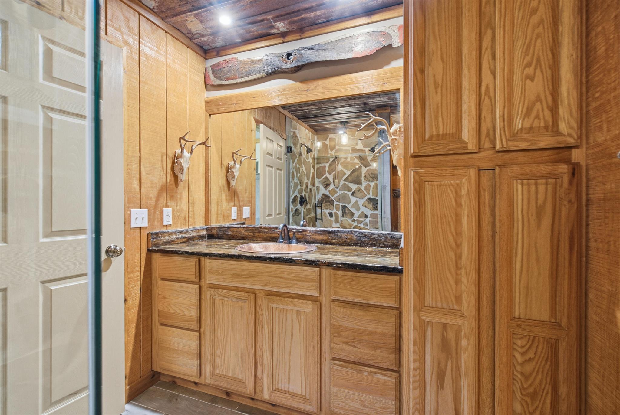 VERO LAKE ESTATES UNIT H- - Residential