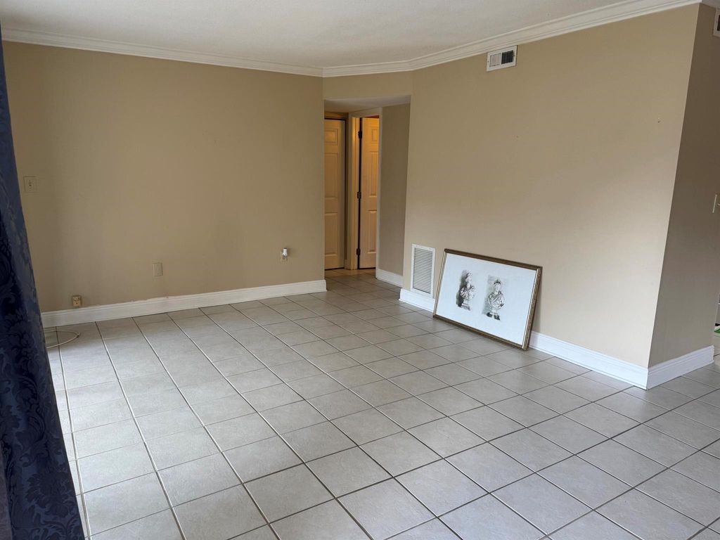 Photo of 12346 Alternate A1a K7 S #K7, Palm Beach Gardens, FL 33408 (MLS # R11045894)