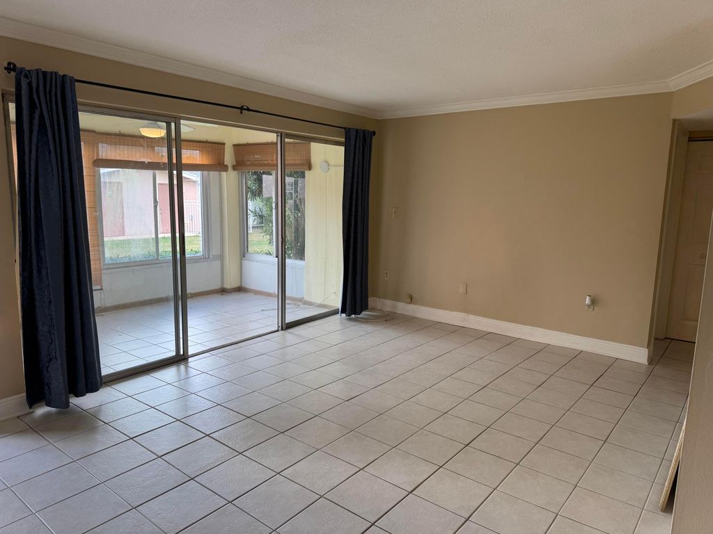 Photo of 12346 Alternate A1a K7 S #K7, Palm Beach Gardens, FL 33408 (MLS # R11045894)