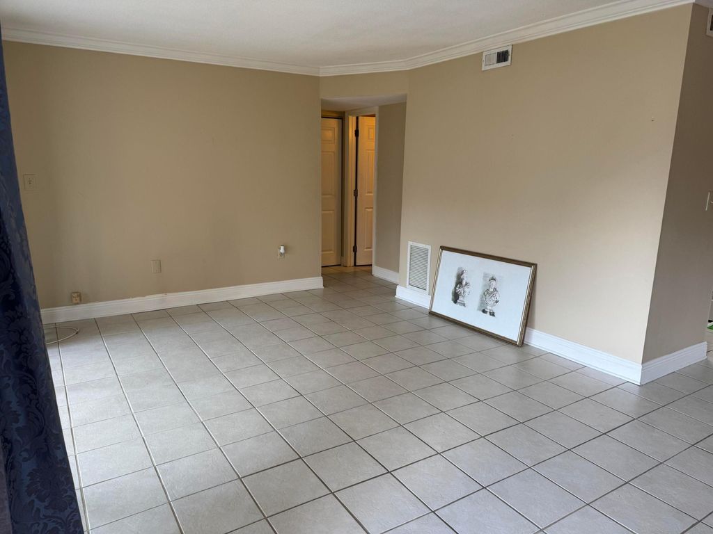 Photo of 12346 Alternate A1a K7 S #K7, Palm Beach Gardens, FL 33408 (MLS # R11045894)