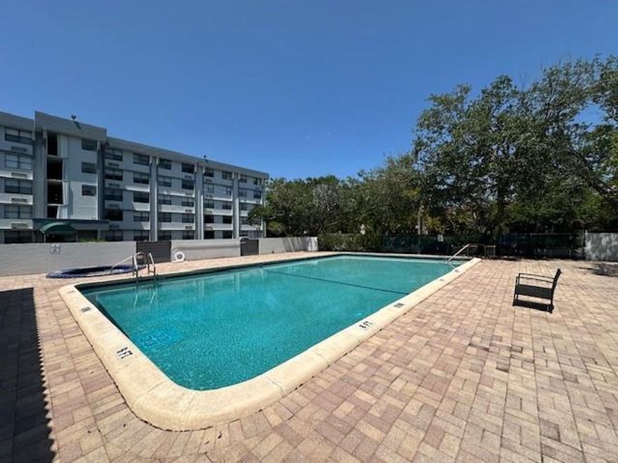 great 1/1 spacious floor plan, all tile, located in secure building with elevator, washer dryer each floor in central location, annual rental only...