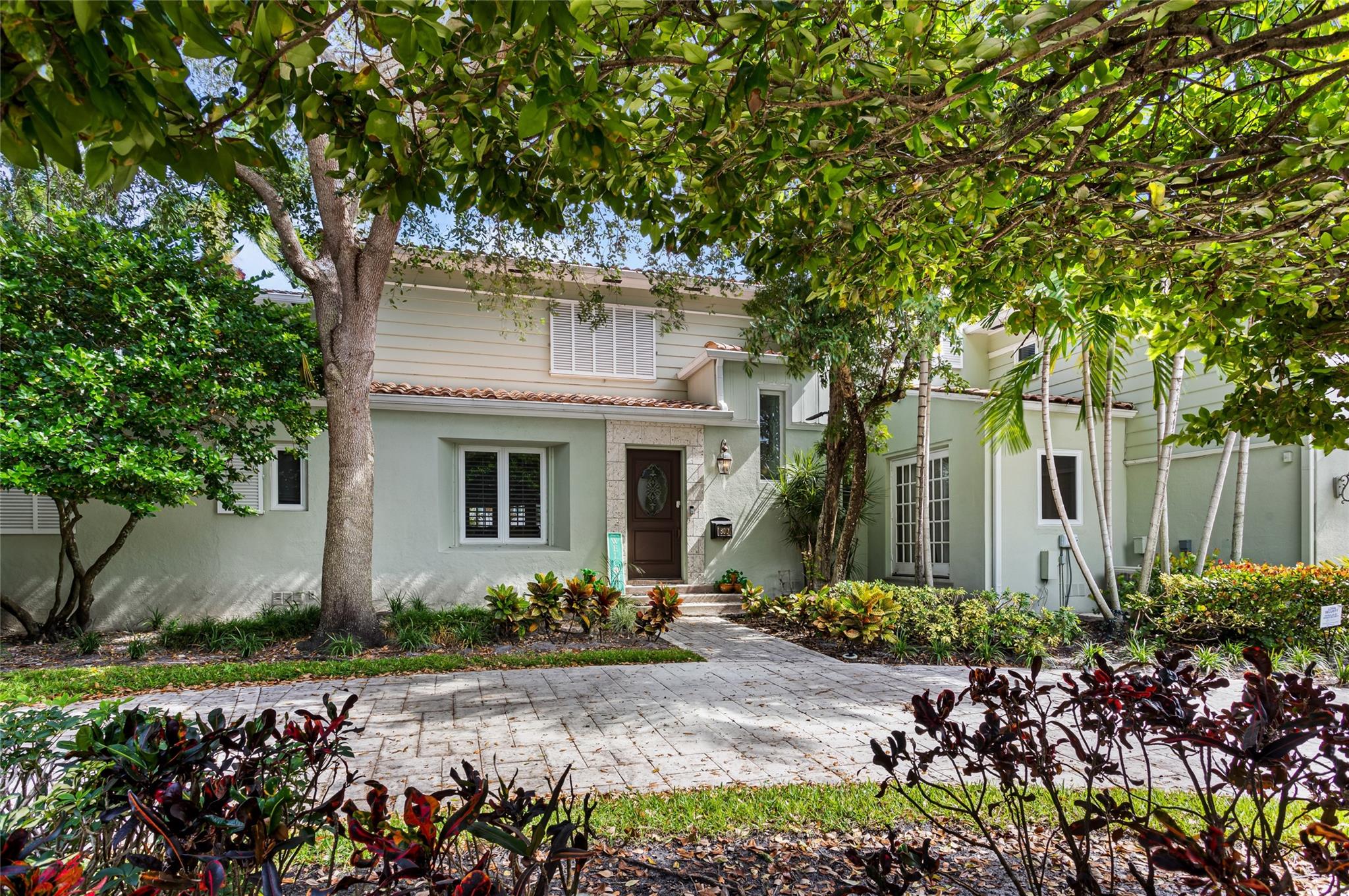 CORAL ISLES - Residential