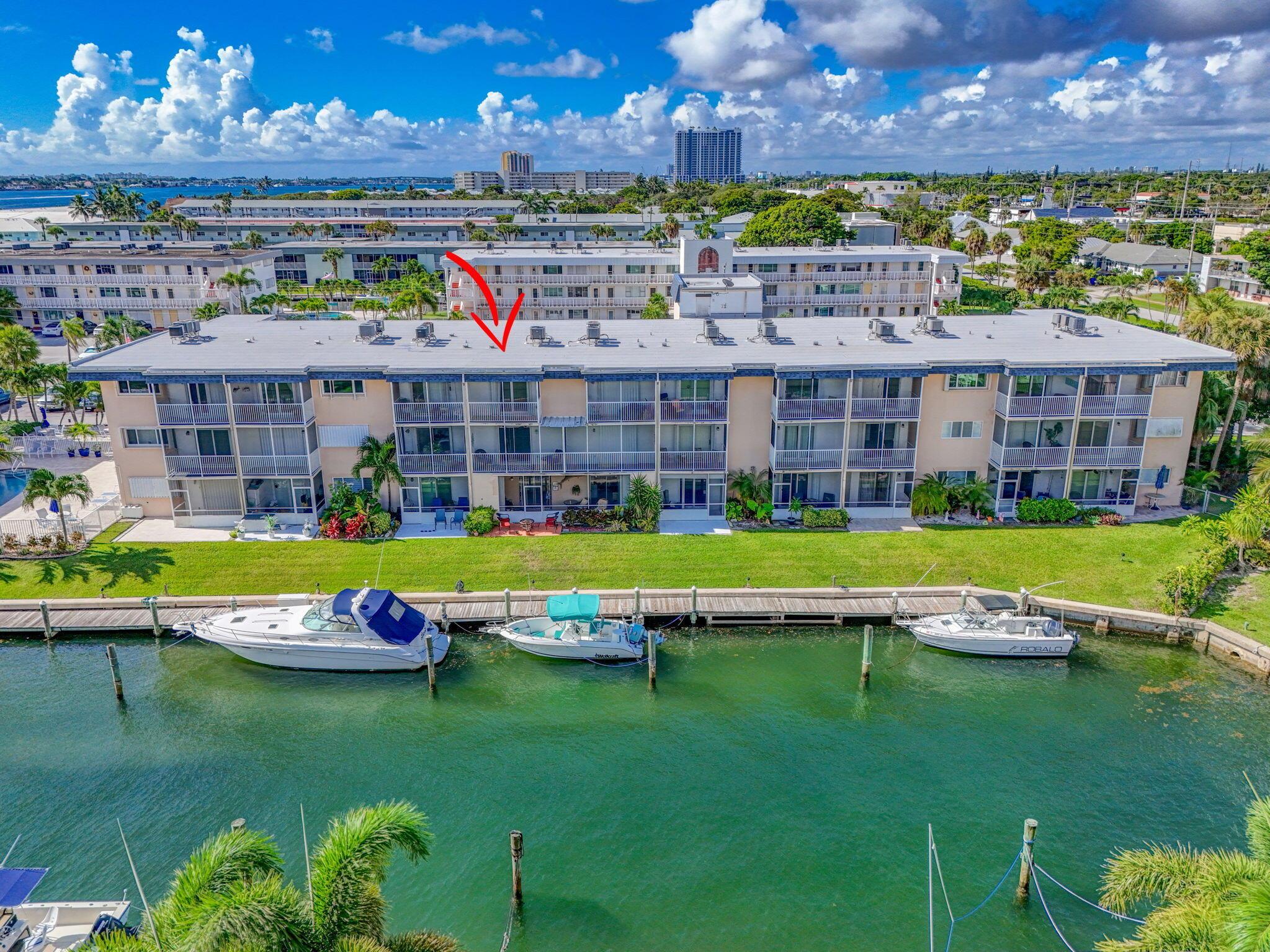 LAKE COLONY APTS THREE IN - Residential