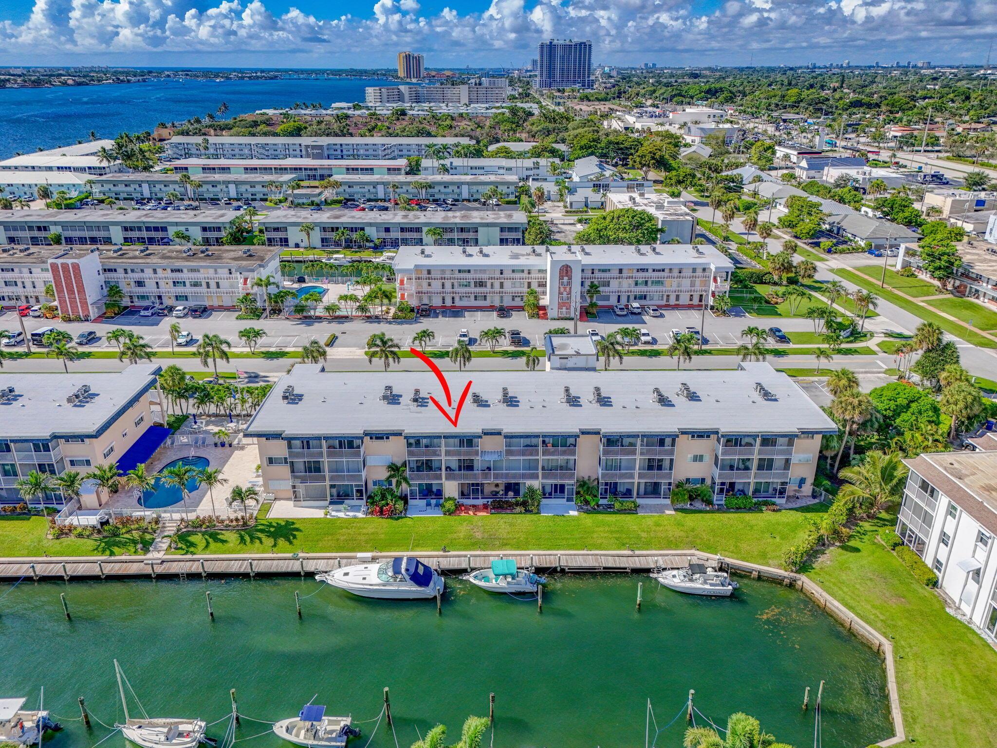 LAKE COLONY APTS THREE IN - Residential