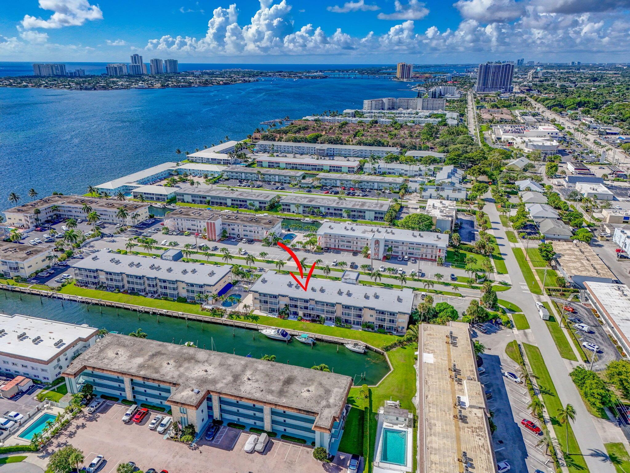 LAKE COLONY APTS THREE IN - Residential