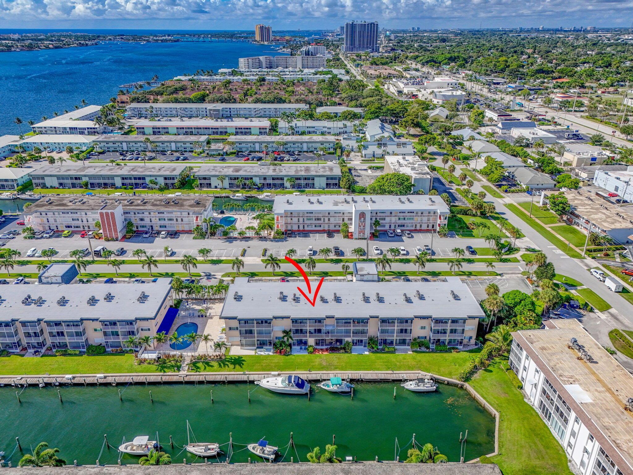 LAKE COLONY APTS THREE IN - Residential