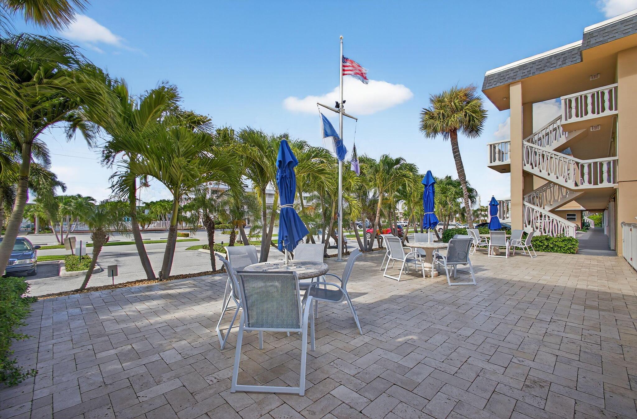 LAKE COLONY APTS THREE IN - Residential