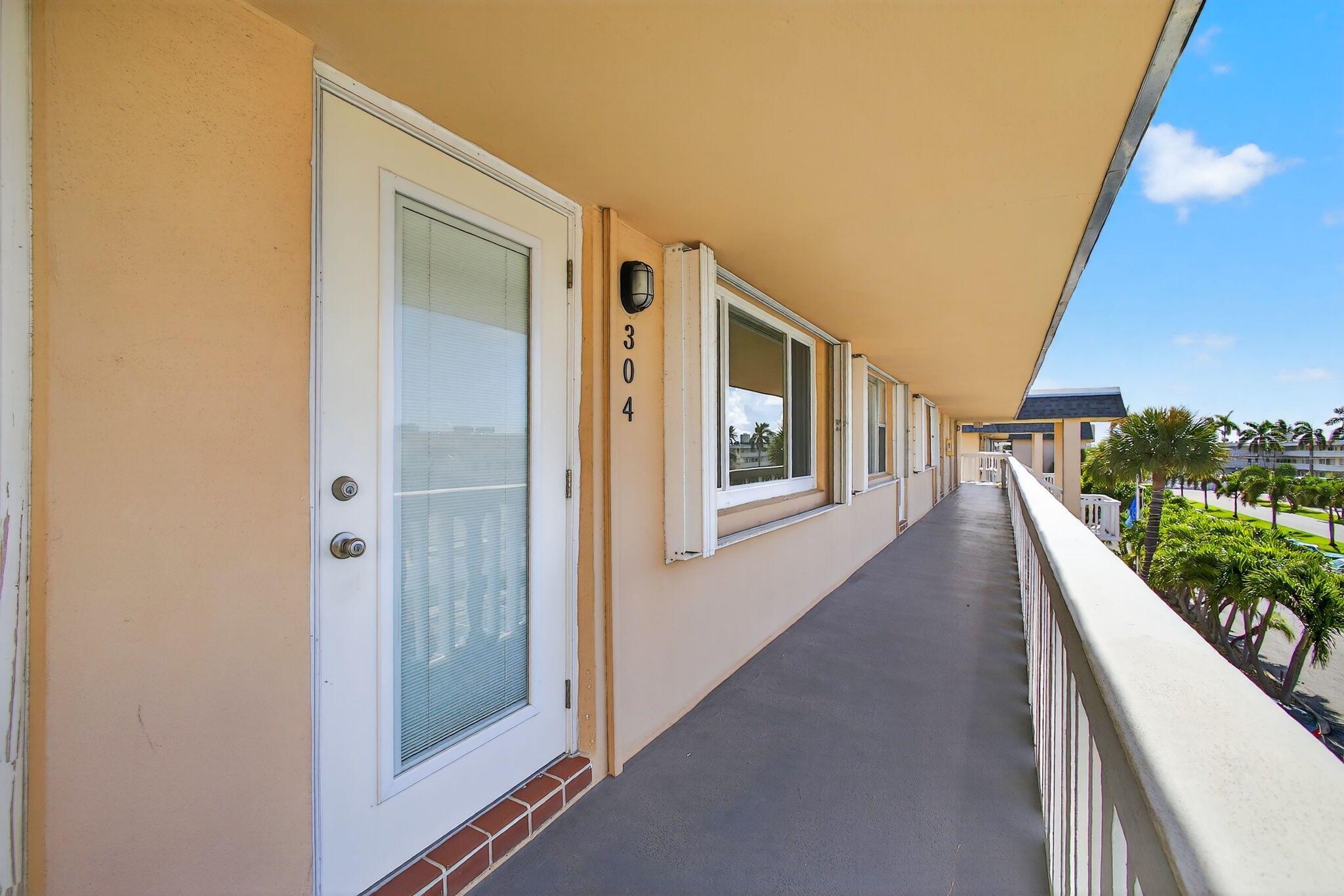 LAKE COLONY APTS THREE IN - Residential