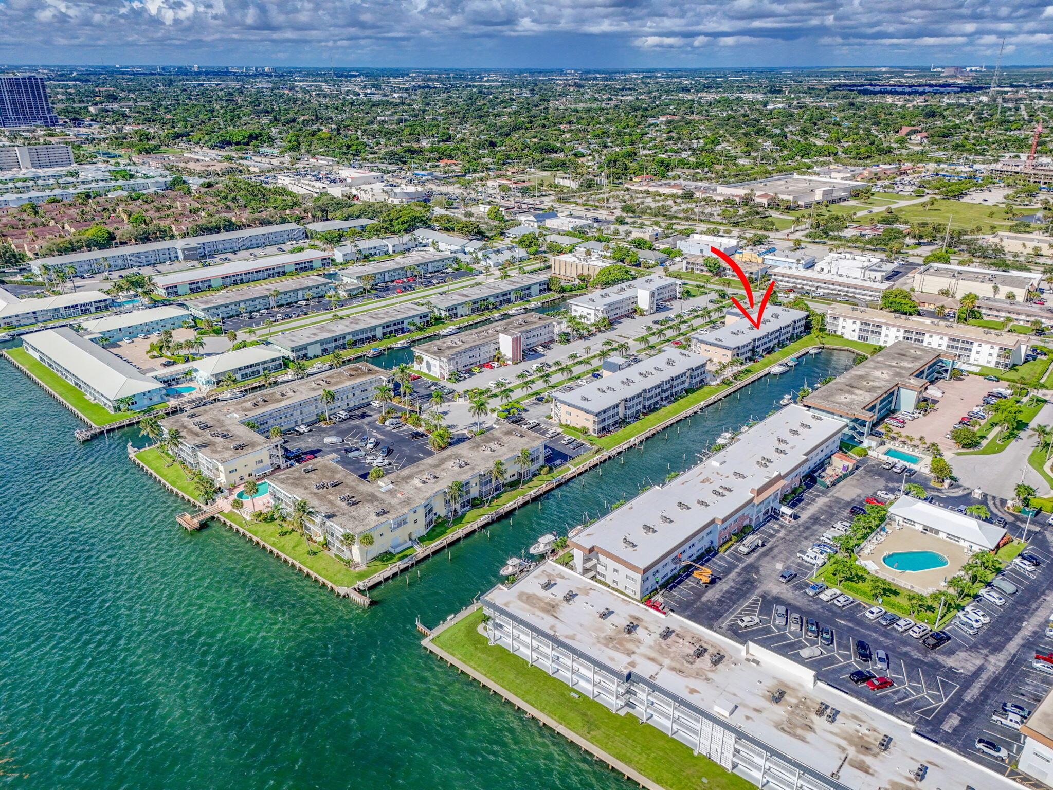 LAKE COLONY APTS THREE IN - Residential