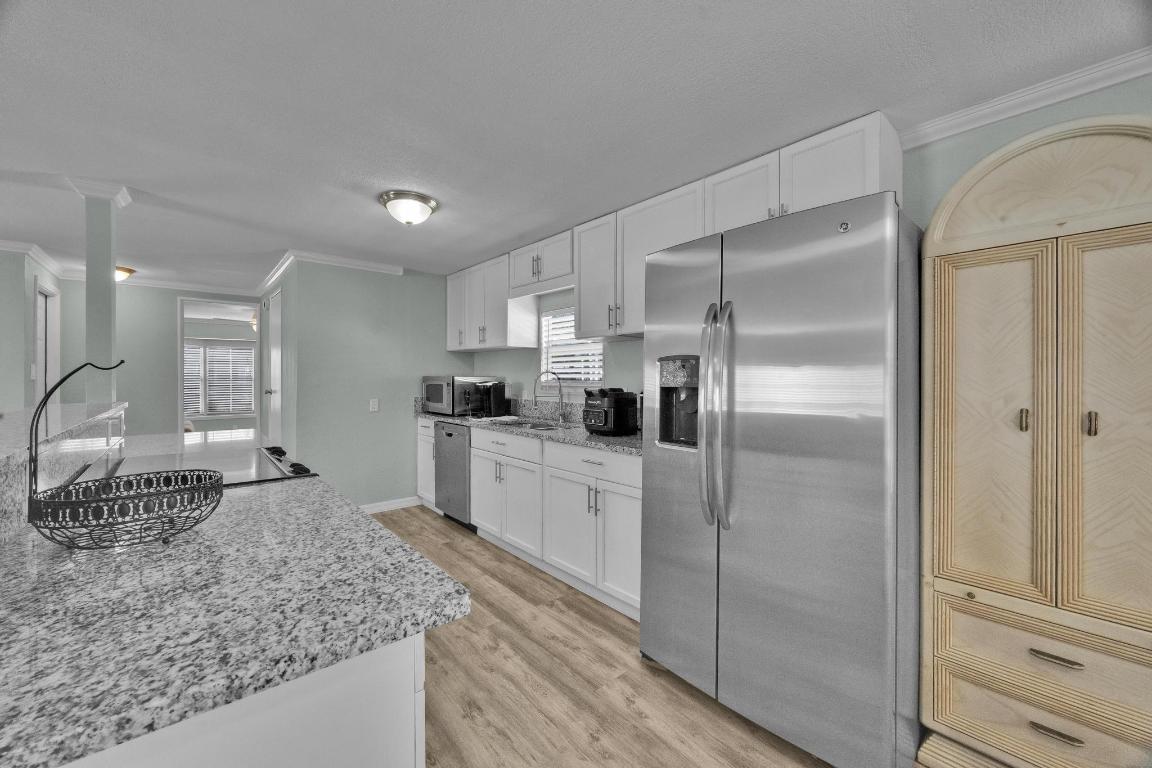 Spanish Lakes Riverfront - Residential