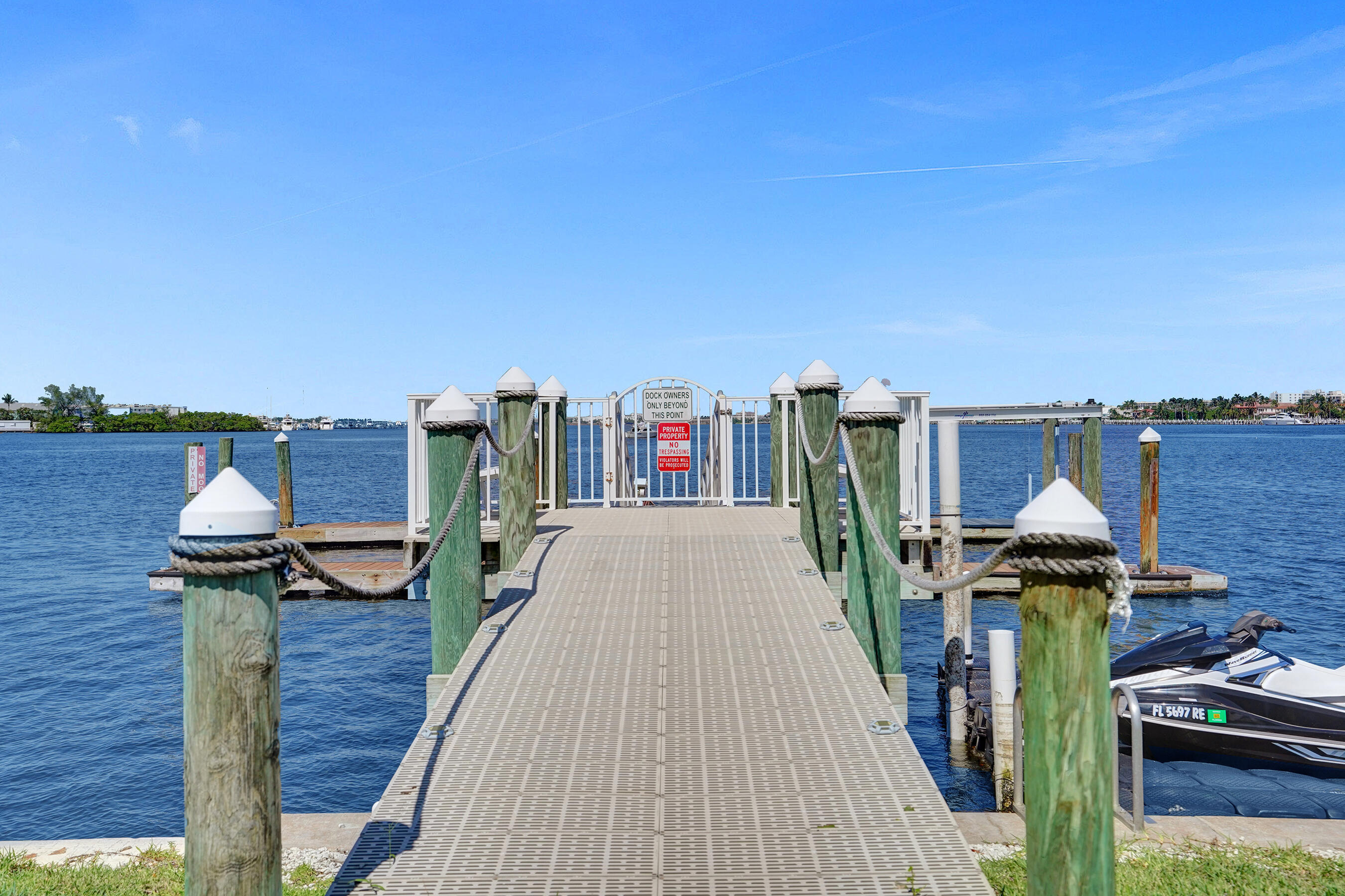 ISLAND TOWERS INC CONDO - Residential