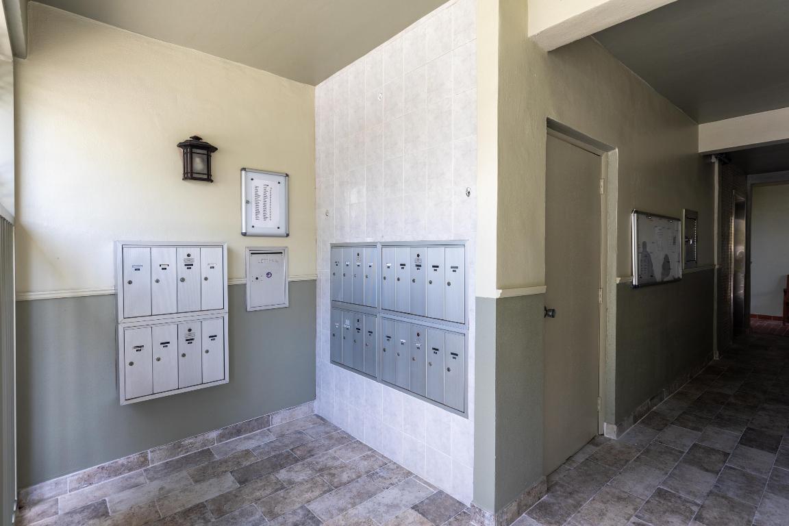 FOUNTAINS OF PALM BEACH CONDO 7 - Residential