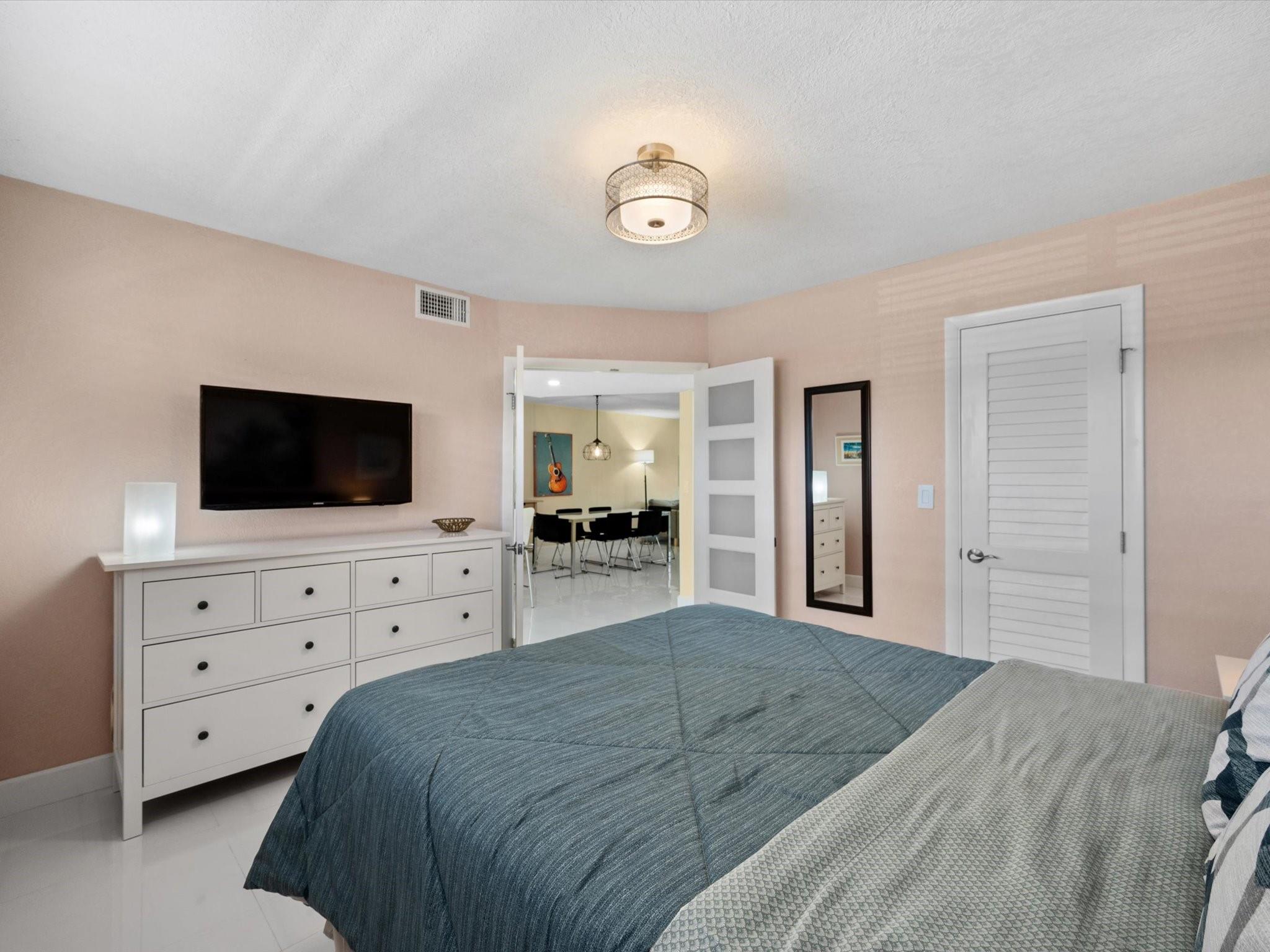 HOLLYBROOK - Residential