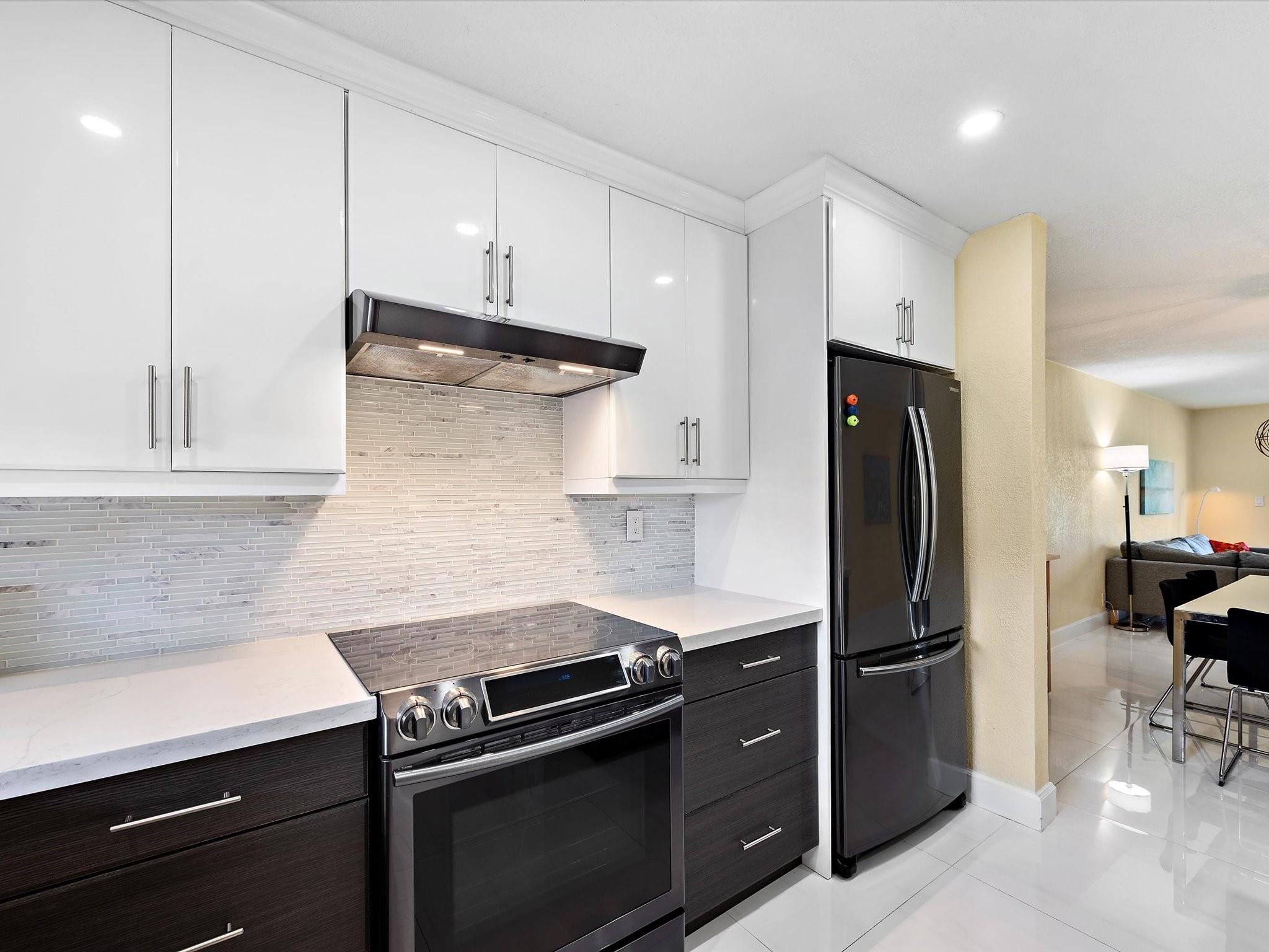 HOLLYBROOK - Residential