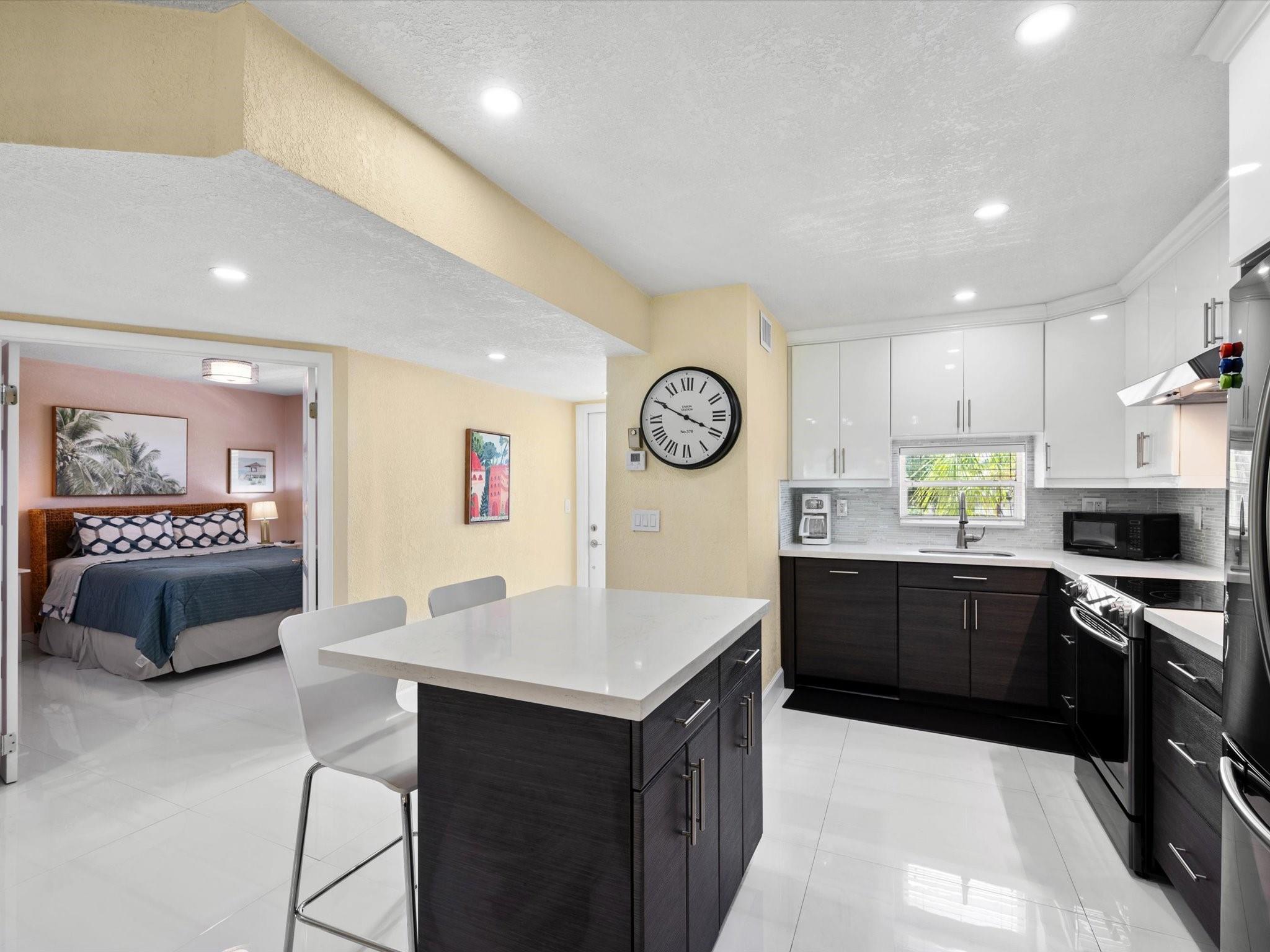 HOLLYBROOK - Residential