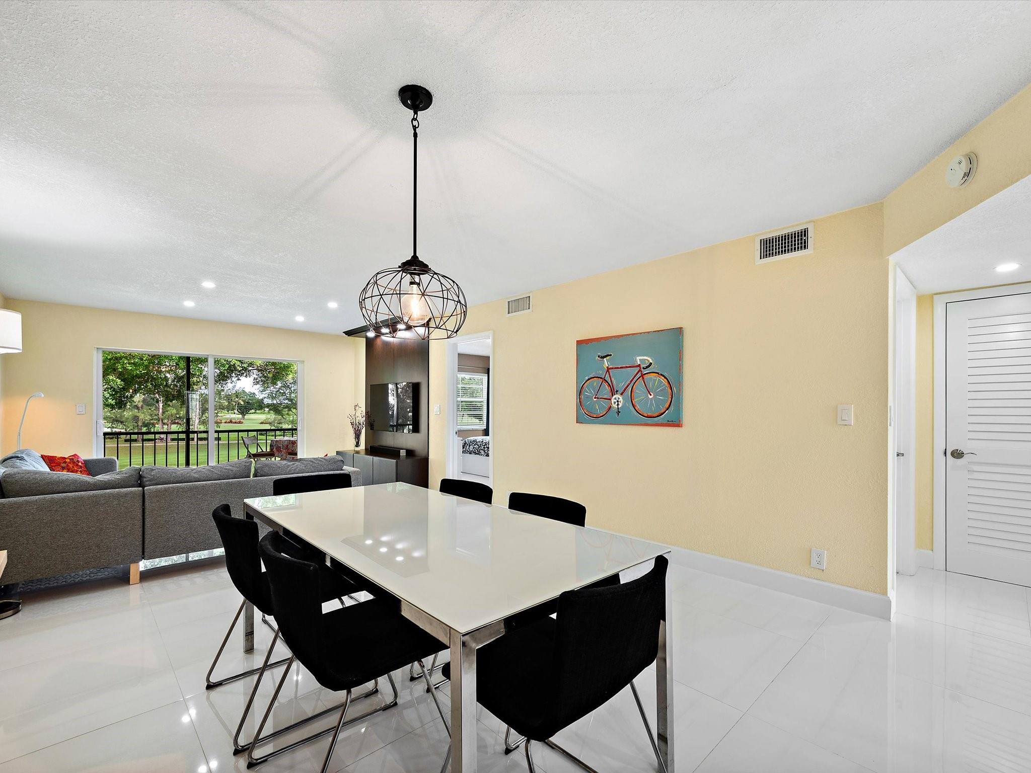 HOLLYBROOK - Residential