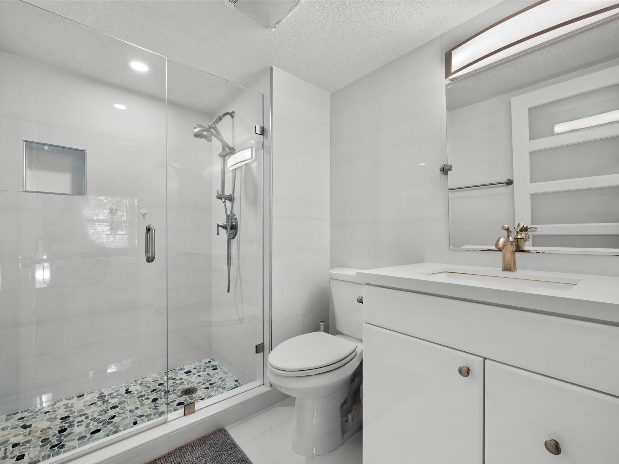 HOLLYBROOK - Residential