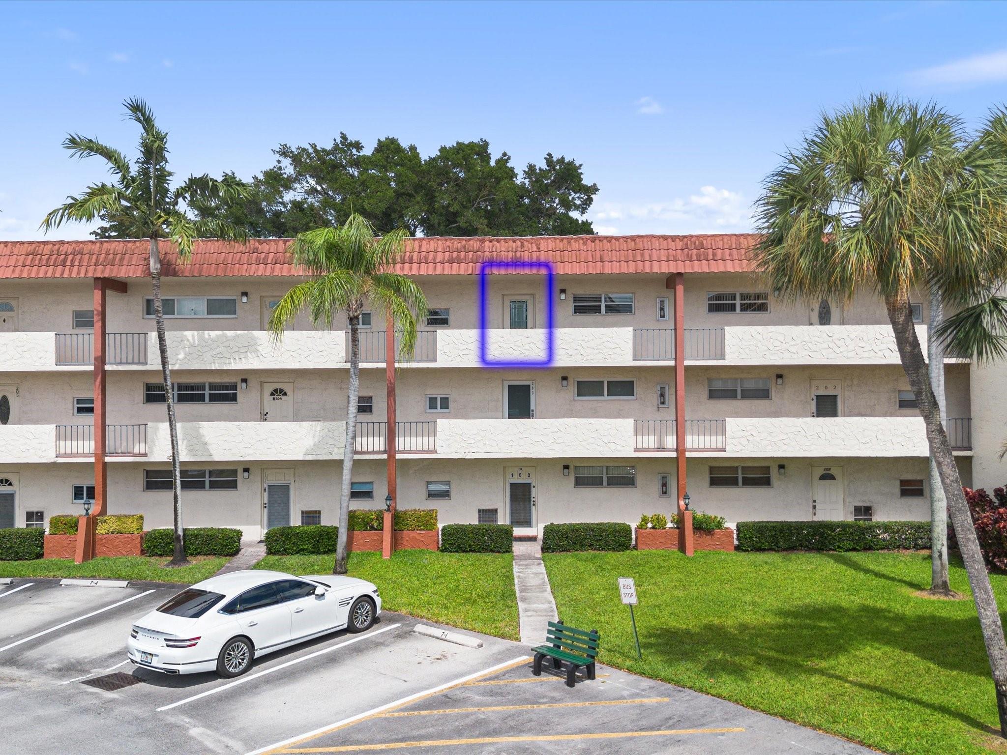HOLLYBROOK - Residential