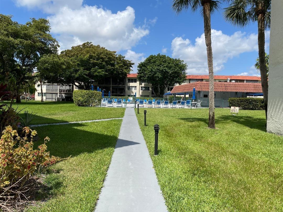HOLLYBROOK - Residential