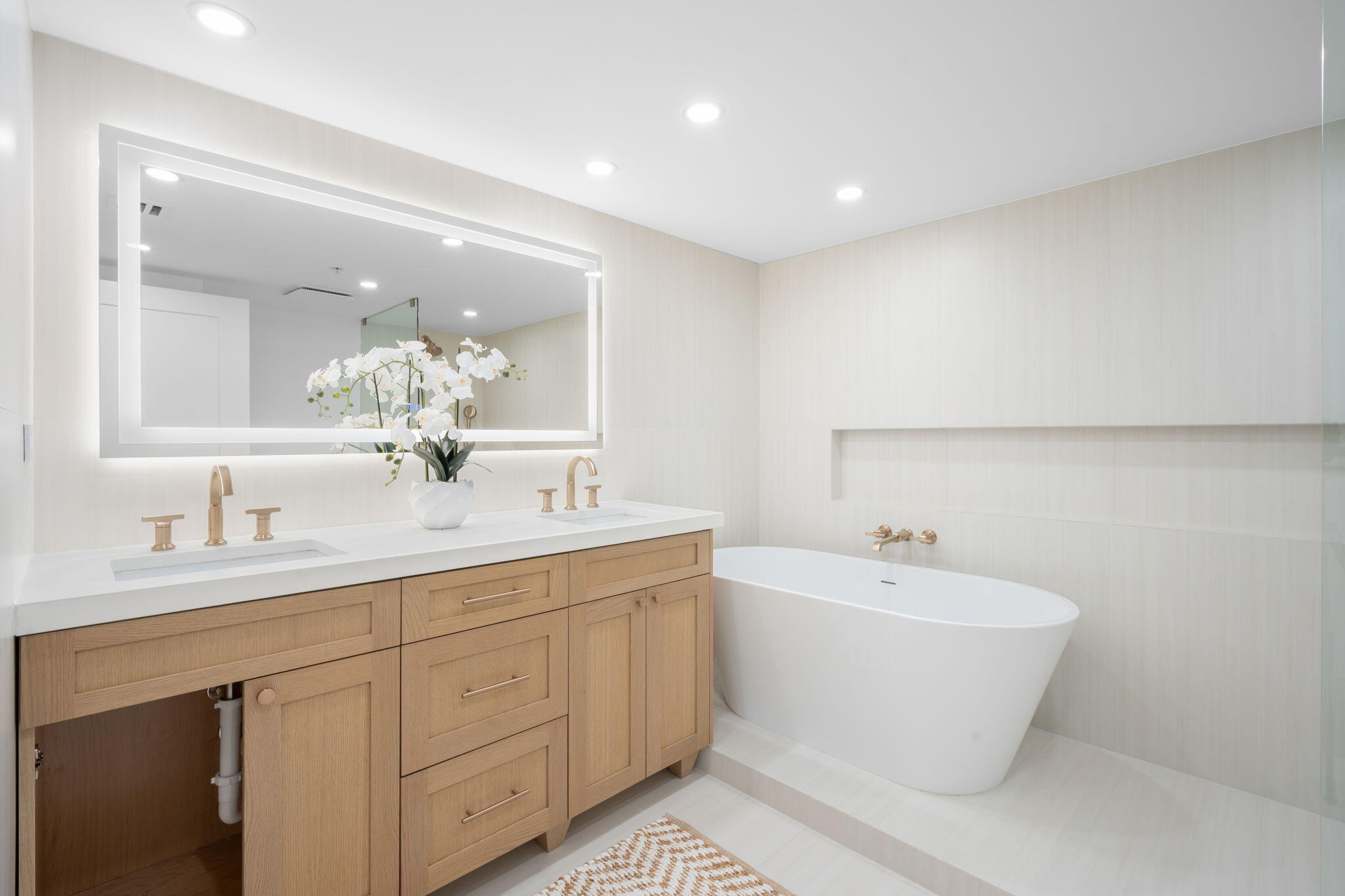 SYMPHONY NORTH CONDO - Residential