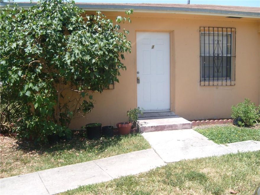 FULLY RENOVATED 1/1 IN THE HEART OF NORTH MIAMI BEACH! CERAMIC TILE THROUGHOUT THE LIVING AREA & WOOD FLOORS IN THE BEDROOM, REMODELED KITCHEN WITH GRANITE COUNTERS & NEW STAINLESS STEEL APPLIANCES, RENOVATED BATHROOM WITH NEW SHOWER & VANITY, FRESHLY PAINTED WALLS, NEW WOOD BLINDS, FIXTURES & MORE! GATED DUPLEX ON 1/2 ACRE LOT LOCATED IN QUIET LOCATION, CLOSE TO SHOPPING, SCHOOLS, MAJOR HIGHWAYS & THE BEACH.