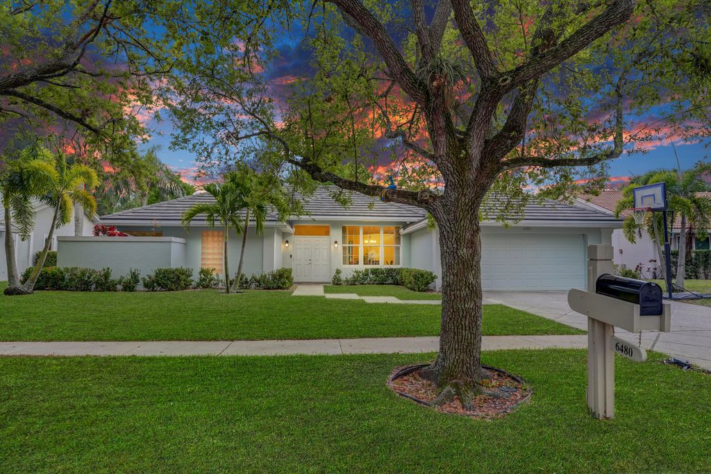 Photo of 6480 Longleaf Pine Drive, Jupiter, FL 33458 (MLS # R11068496)