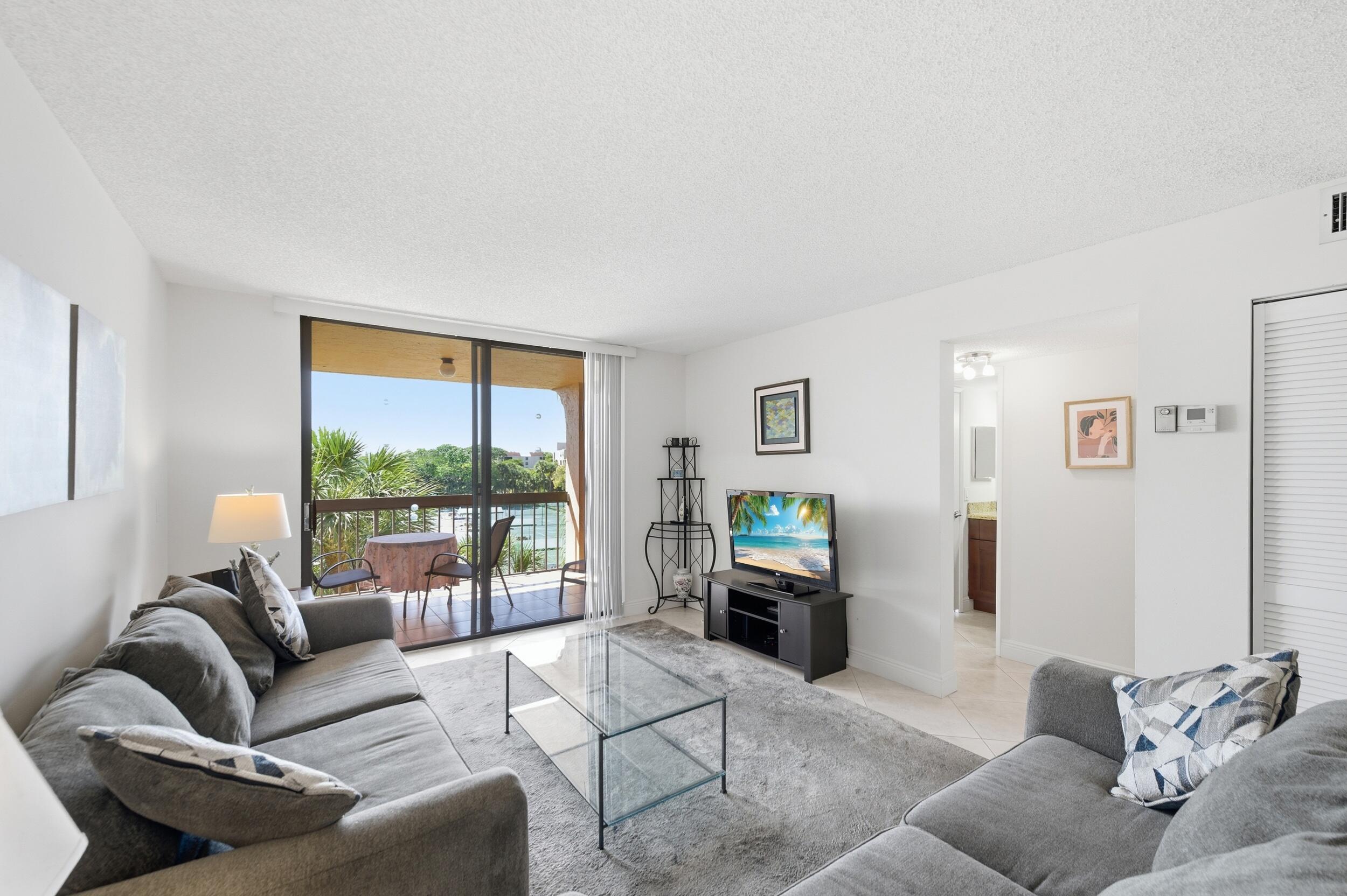 450 Egret Circle 9406