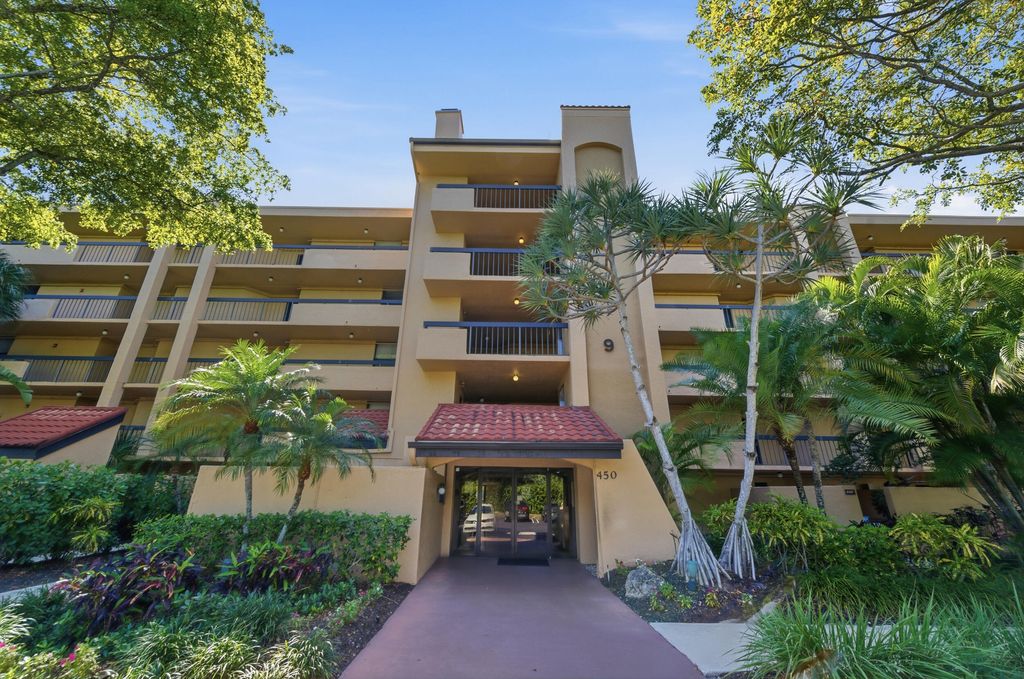 Photo of 450 Egret Circle #9406, Delray Beach, FL 33444 (MLS # B26006566)