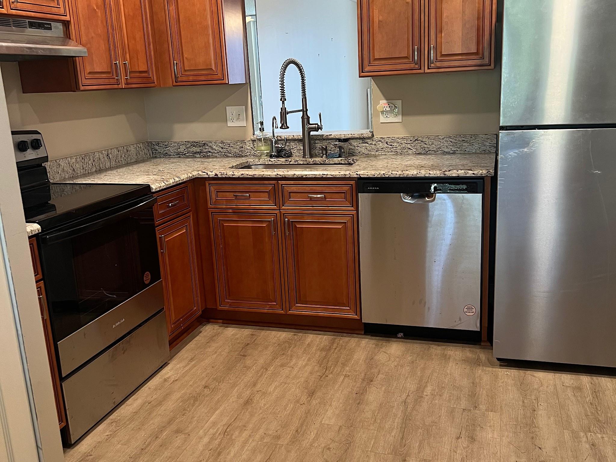 Palm Lakes - Residential
