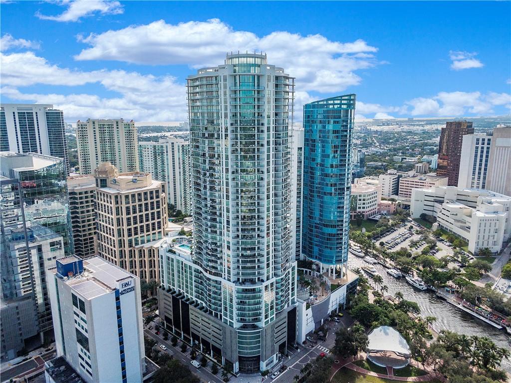 100 Las Olas - Residential